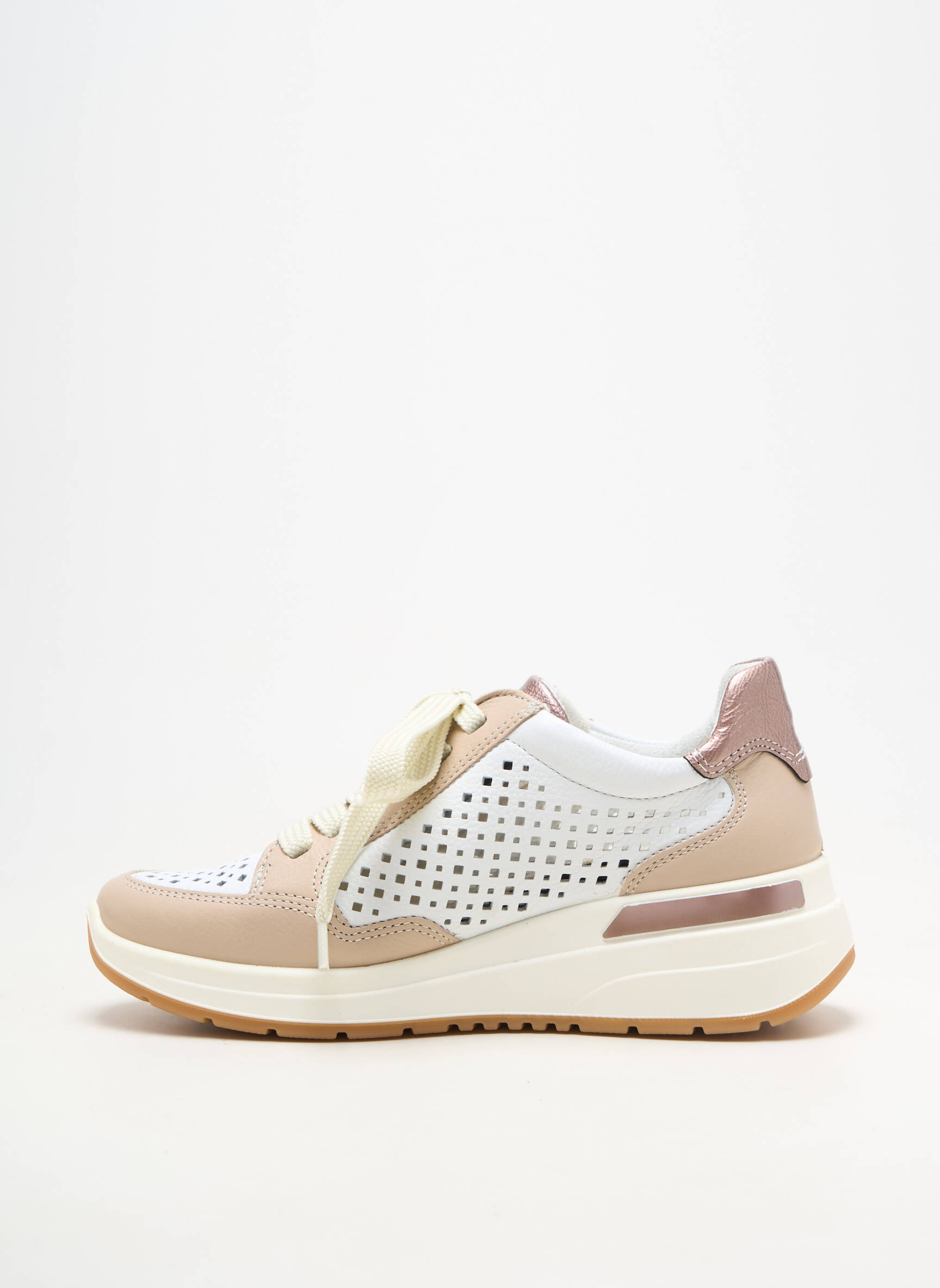 Baskets matière lisse talon de 4 à 6cm blanc ARA femme