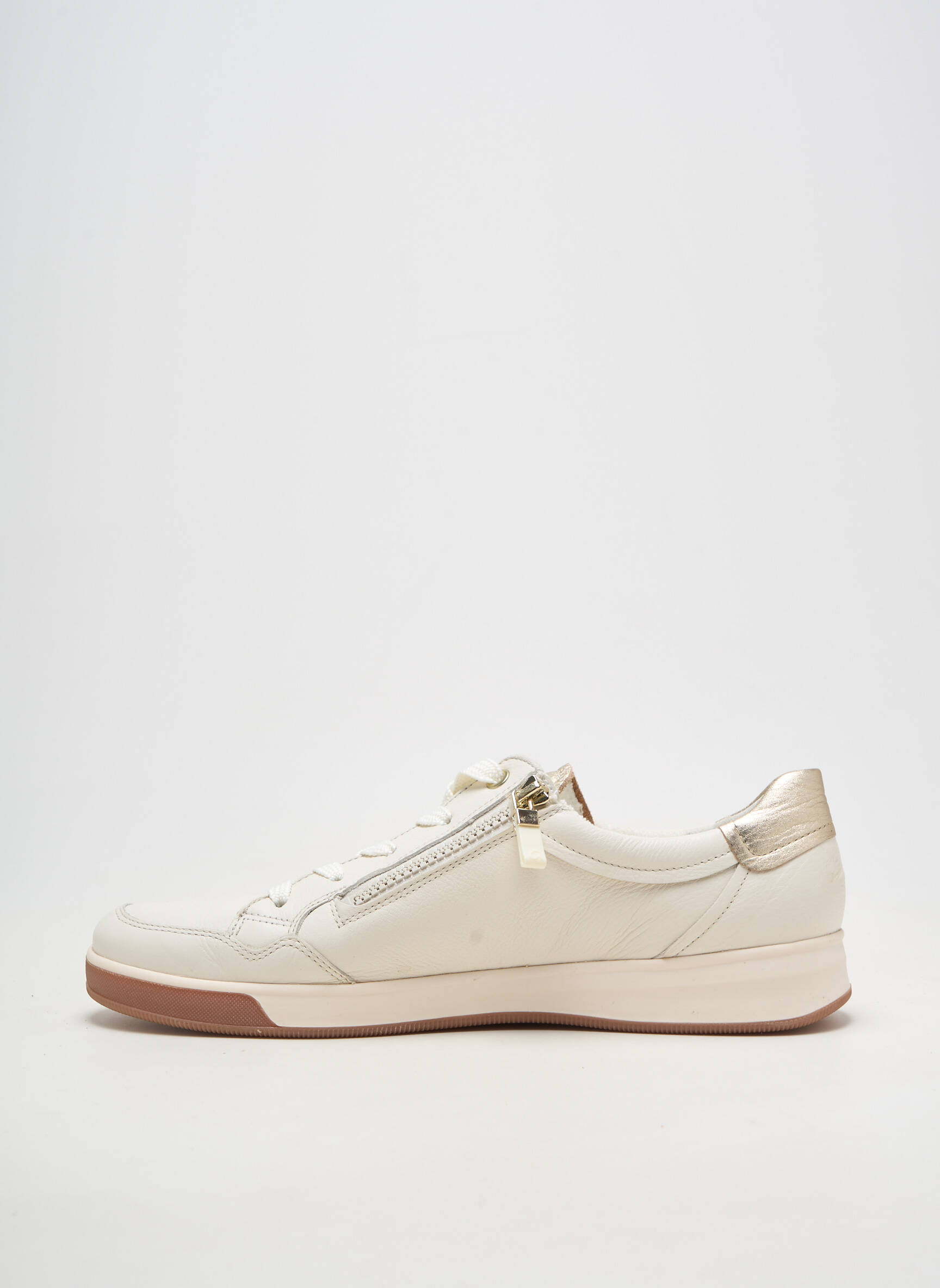 Baskets matière lisse talon plat jusqu'à 3cm beige ARA femme