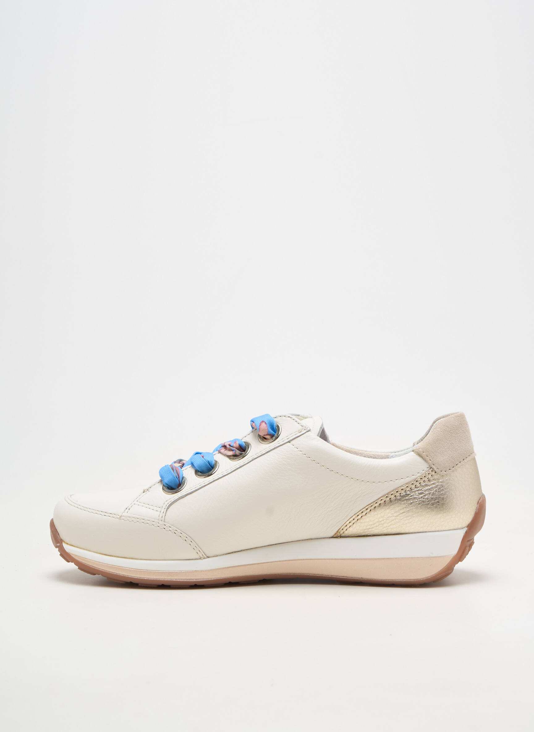 Baskets matière lisse talon plat jusqu'à 3cm beige ARA femme