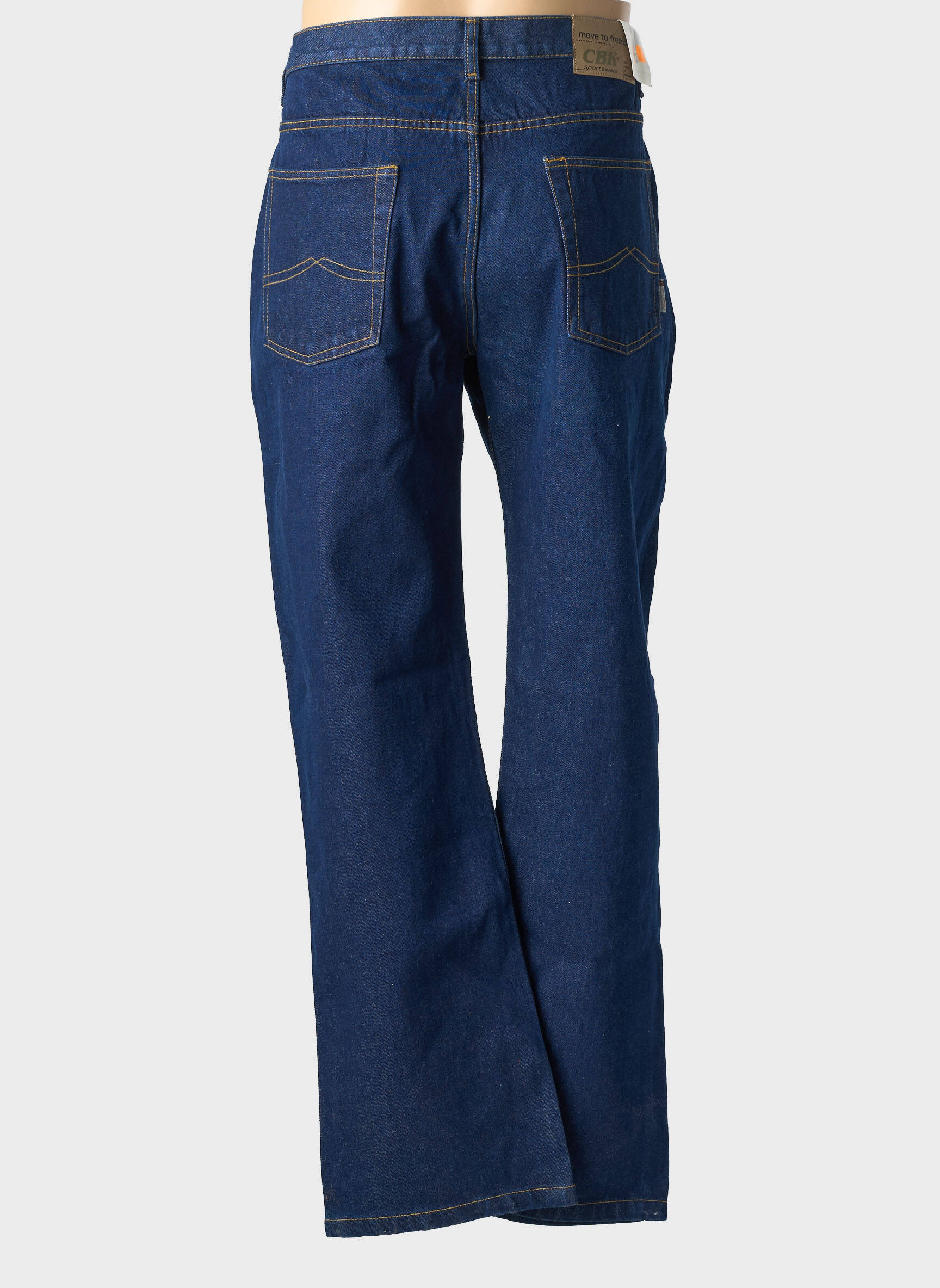 Jeans coupe droite fermeture zippée sous rabat boutonné taille normale bleu CBK homme