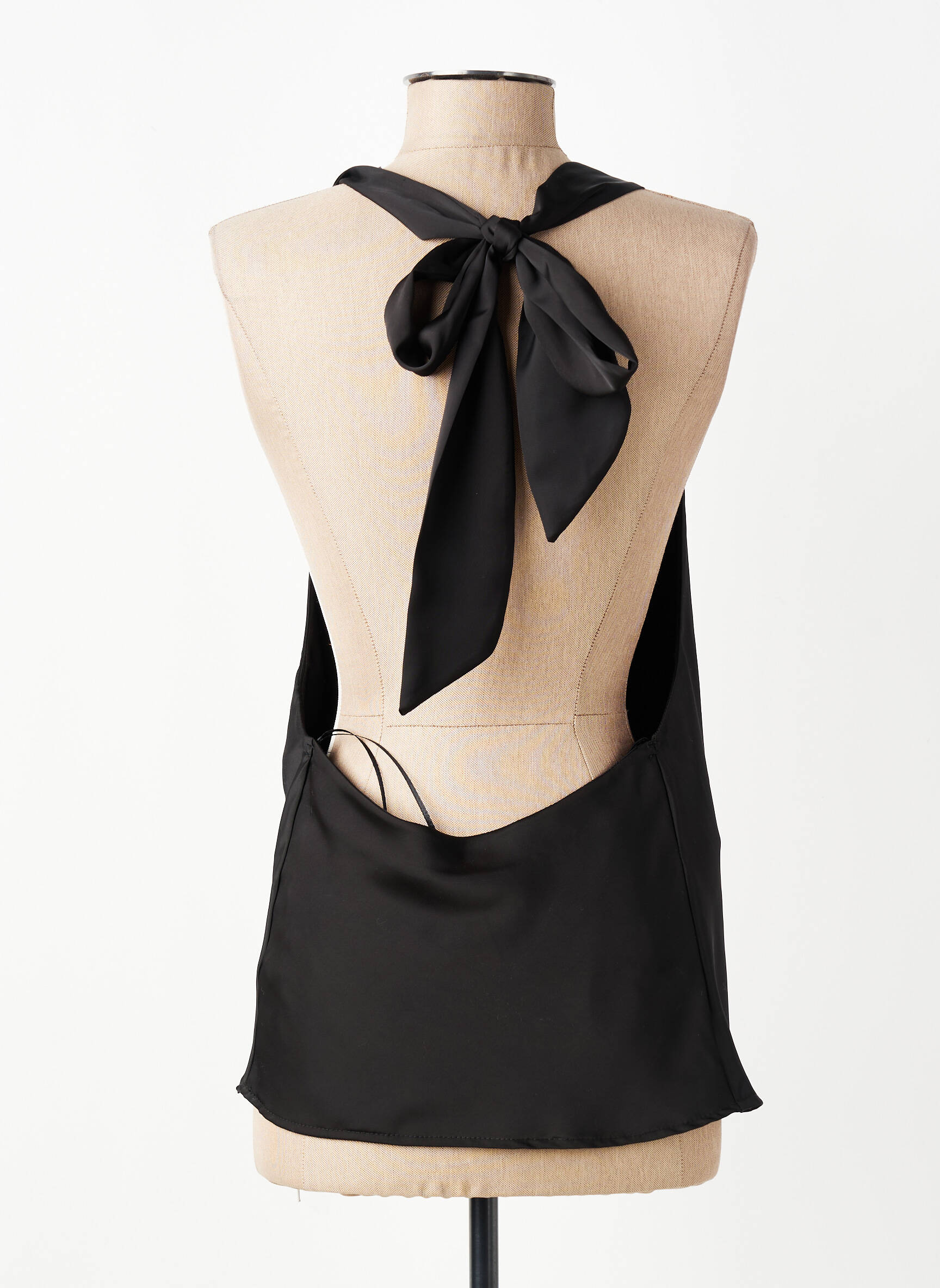 Top sans manche sans manche noir ALTAMIRA femme