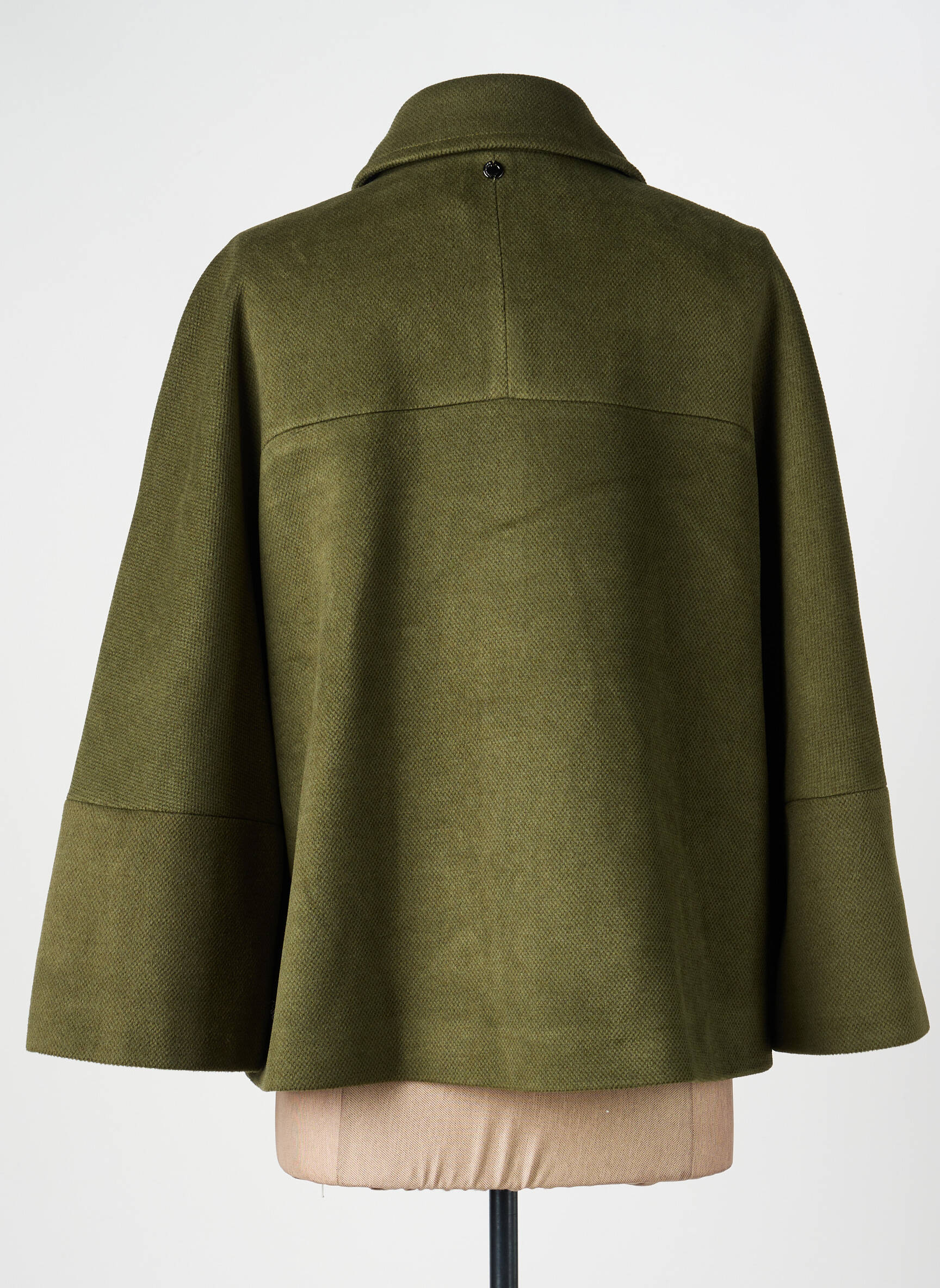 Manteau court coupe droite sans capuche vert DIANA GALLESI femme