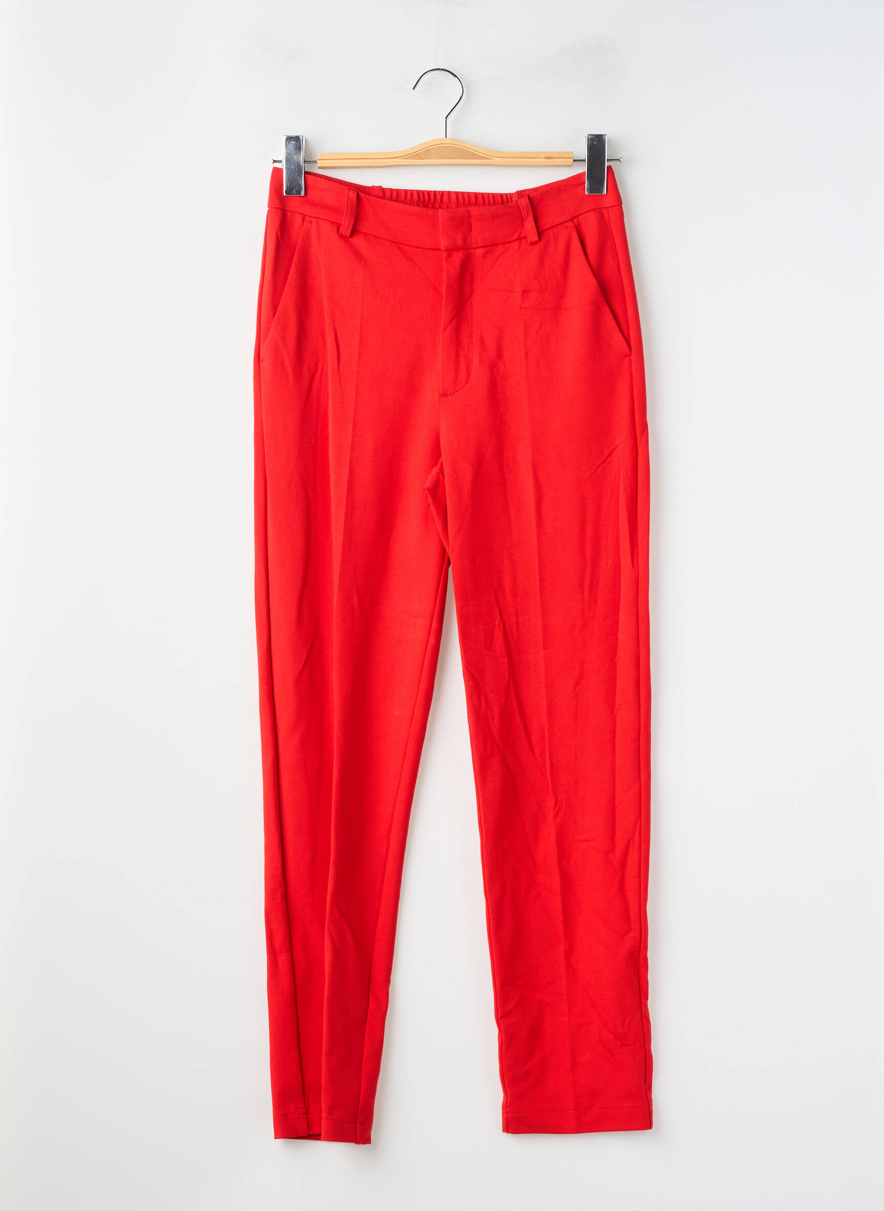 Pantalon chino fermeture zippée sous rabat avec crochet rouge OUI femme