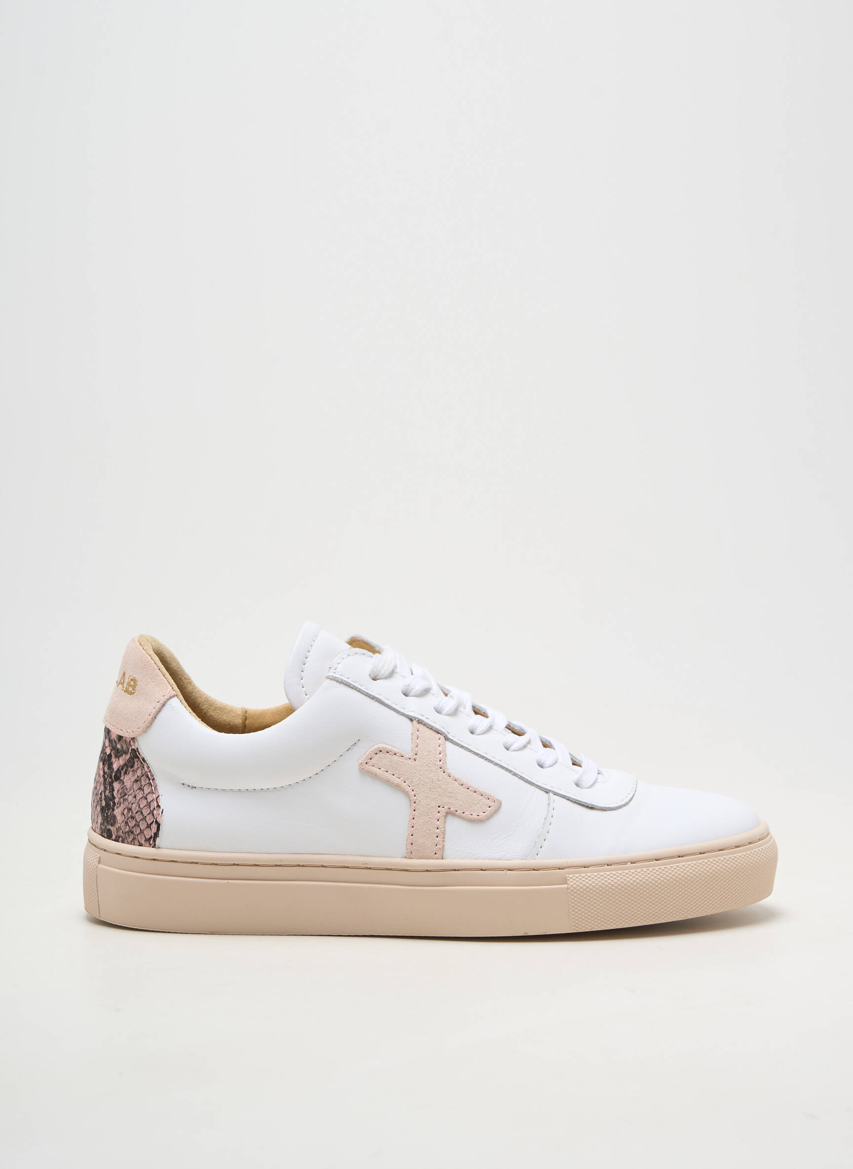 Baskets matière lisse talon plat jusqu'à 3cm blanc NEWLAB femme