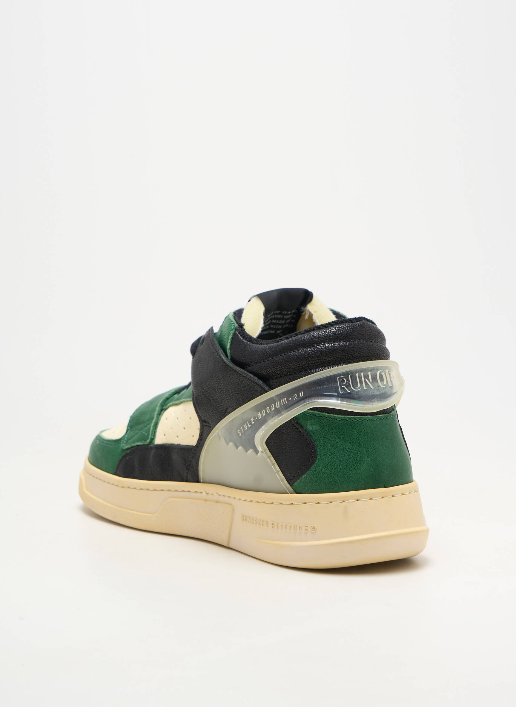 Baskets matière lisse bout rond noir RUN OF homme