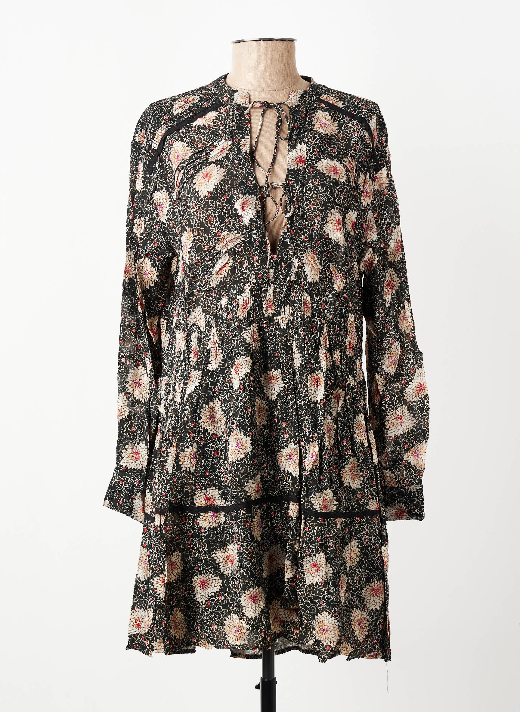 Robe courte coupe évasée manches longues noir BERENICE femme