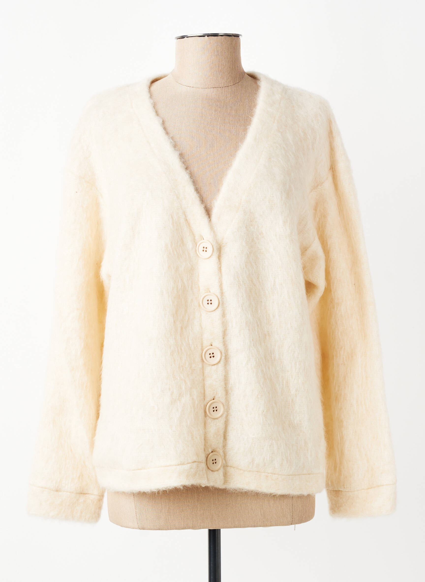 Gilet manches longues fermeture boutonnée sur le devant beige GEVANA femme