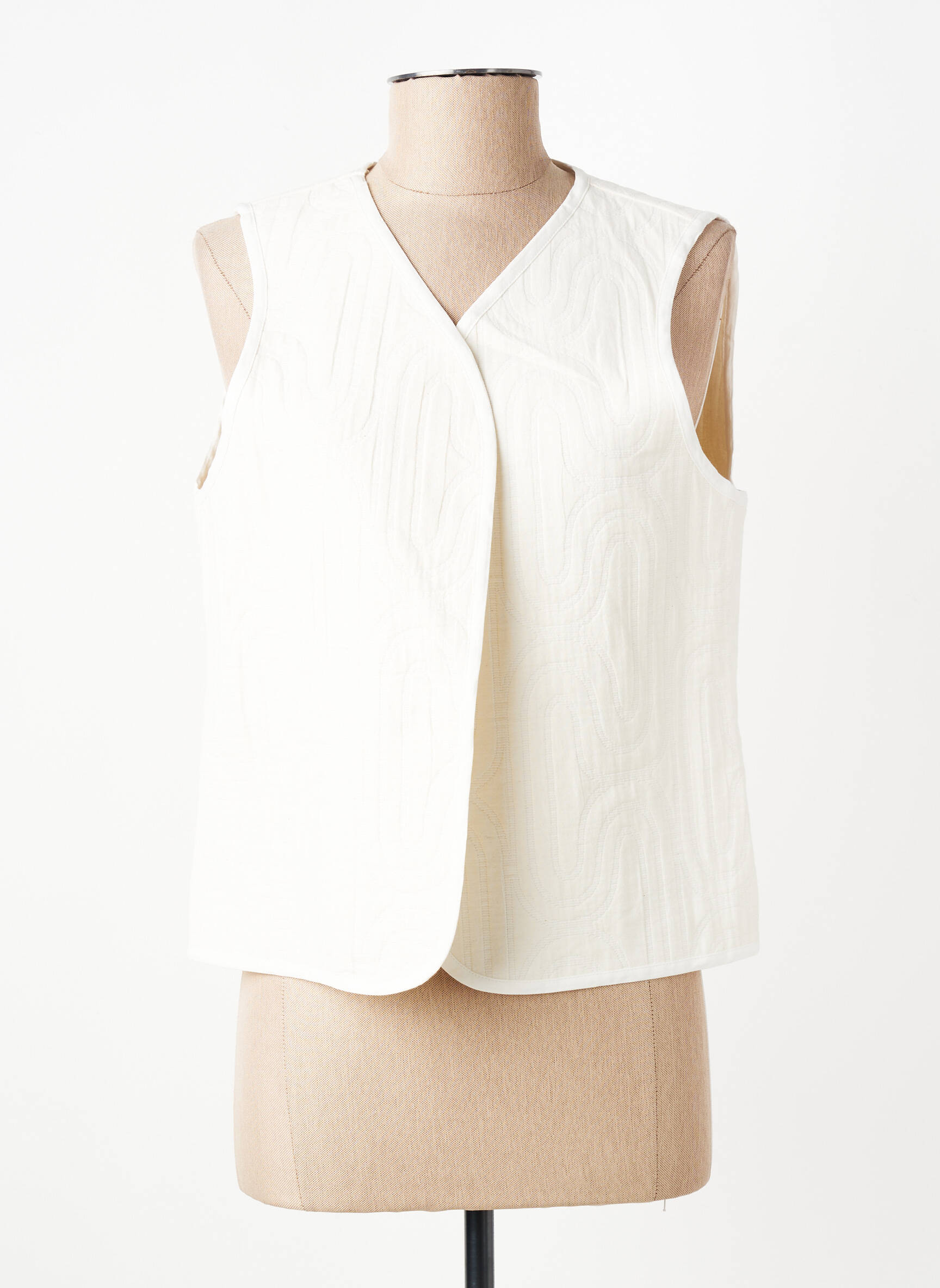 Gilet sans manche coupe droite beige GEVANA femme