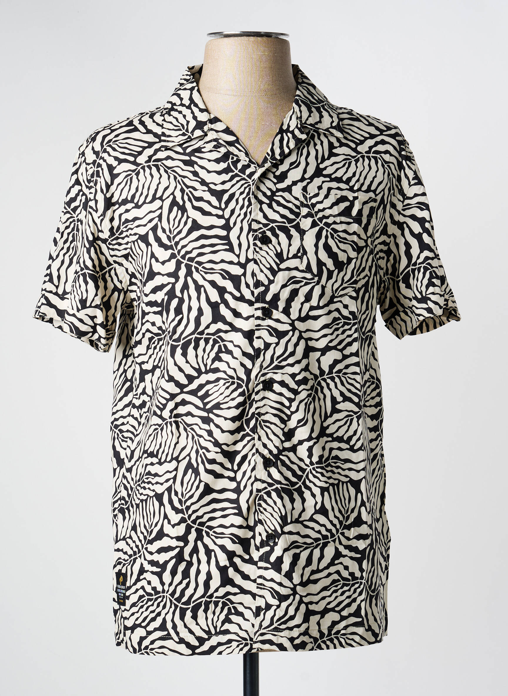 Chemise manches courtes col tailleur noir DEELUXE homme