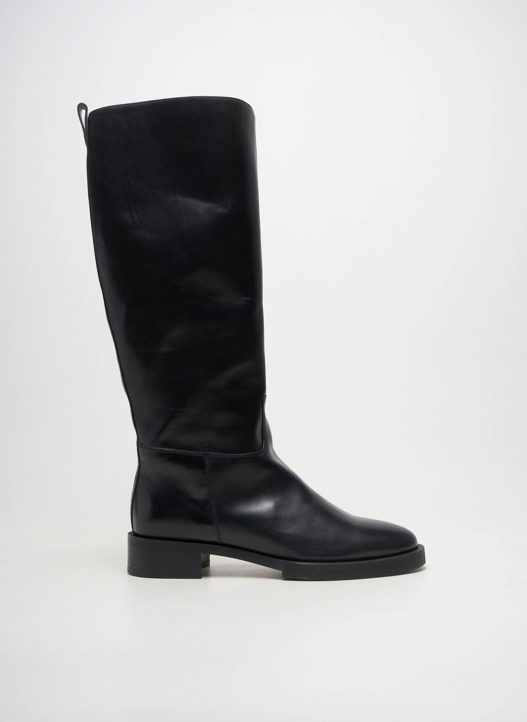 Bottes matière lisse talon de 4 à 6cm noir PERTINI femme