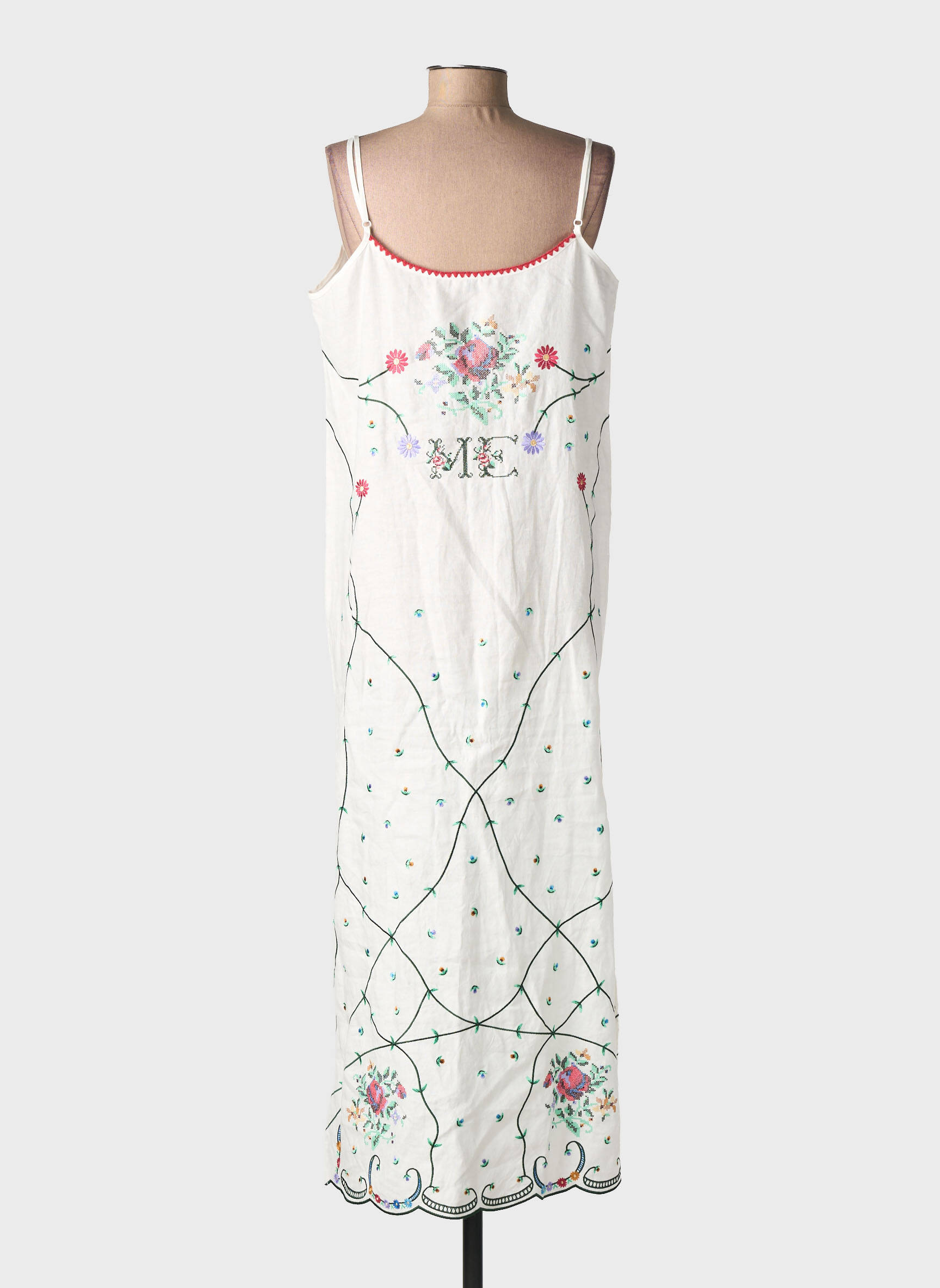 Robe longue tissage crêpe fines bretelles blanc ME369 femme
