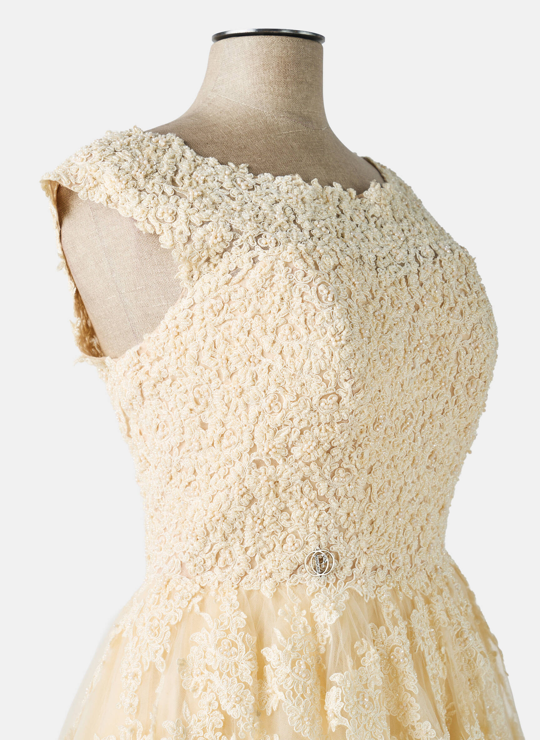 Robe de mariée sans manche sans manche beige PRONUPTIA femme