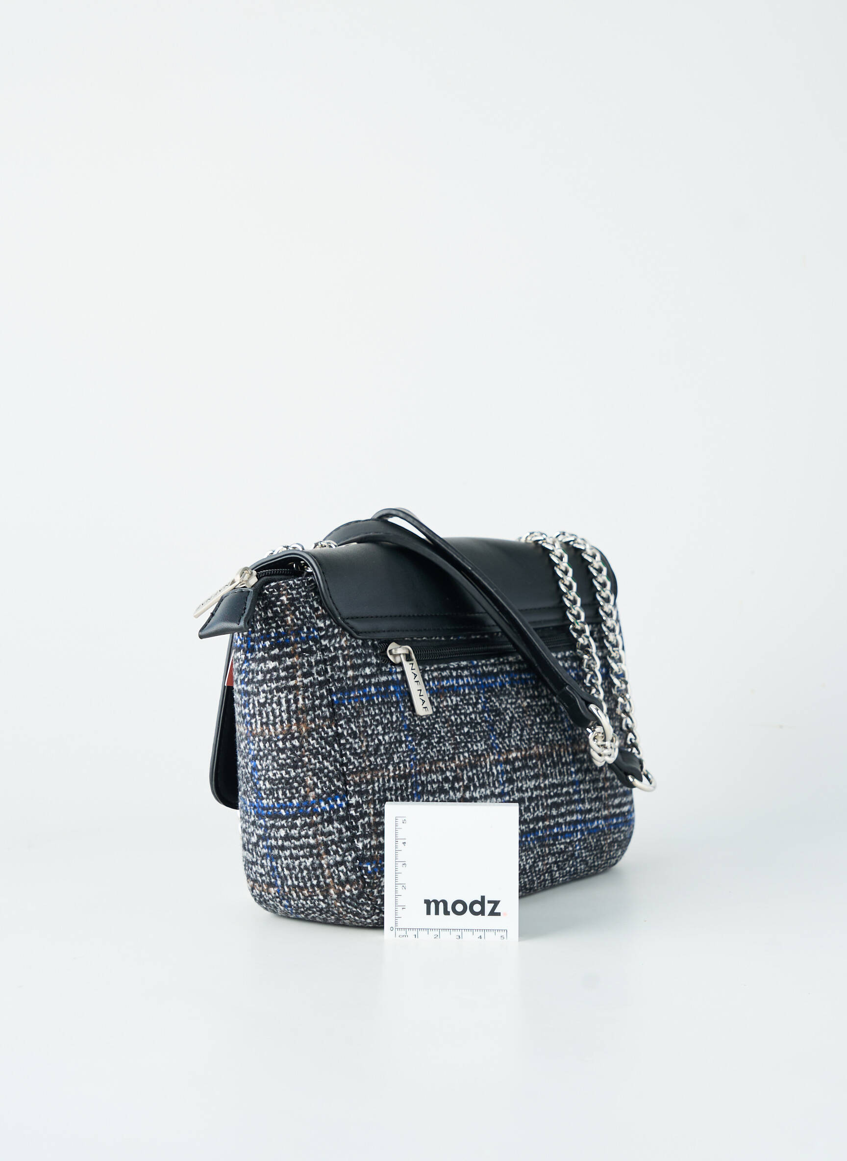 Sac multipoches forme rectangulaire noir NAF NAF femme