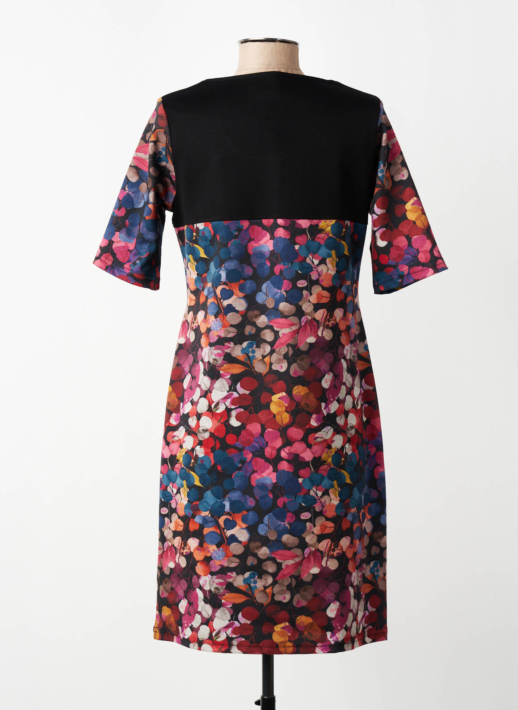 Robe mi-longue imprimé fleurs manches courtes noir HALOGENE femme