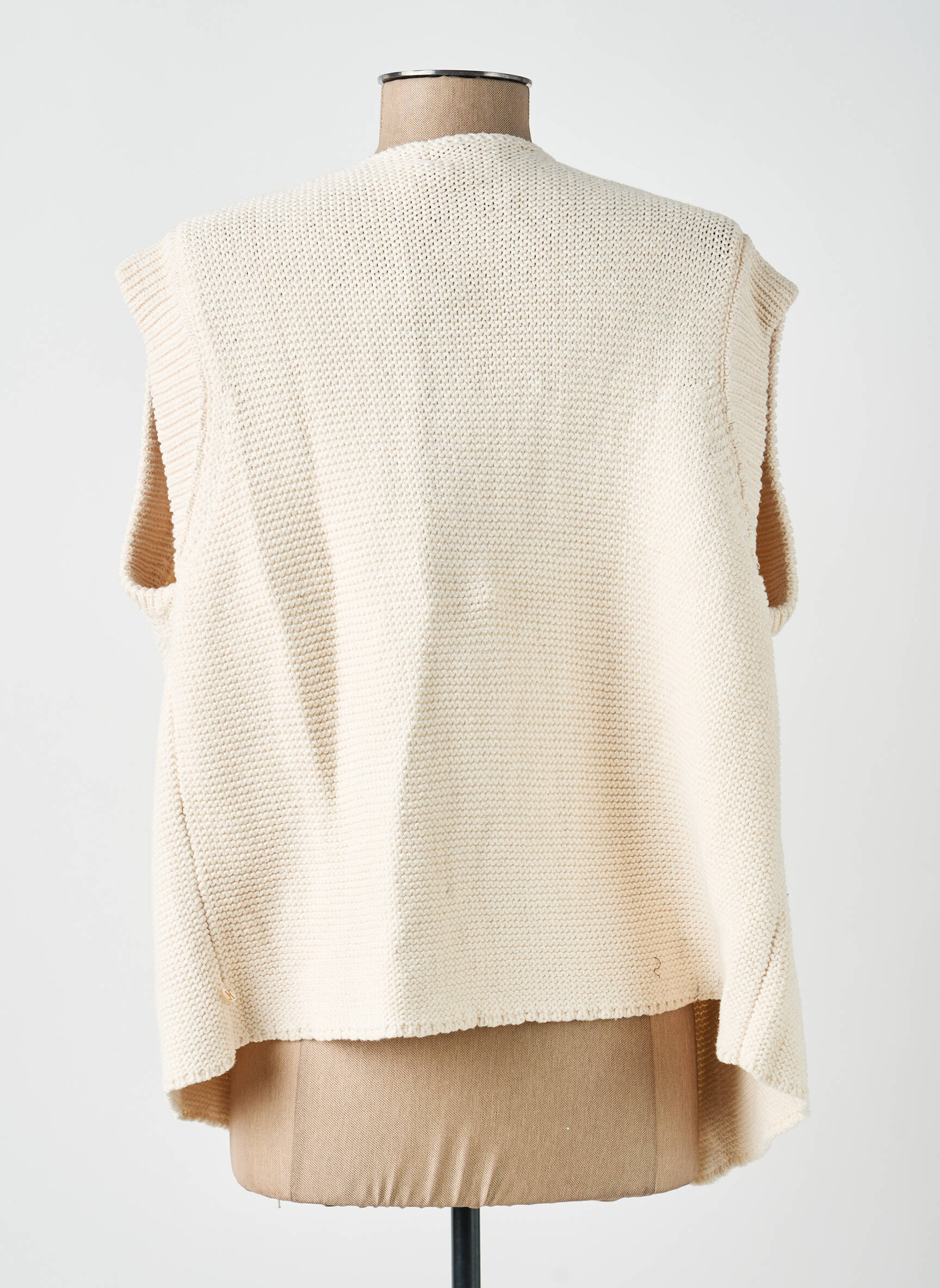 Gilet sans manche coupe droite beige YEST femme