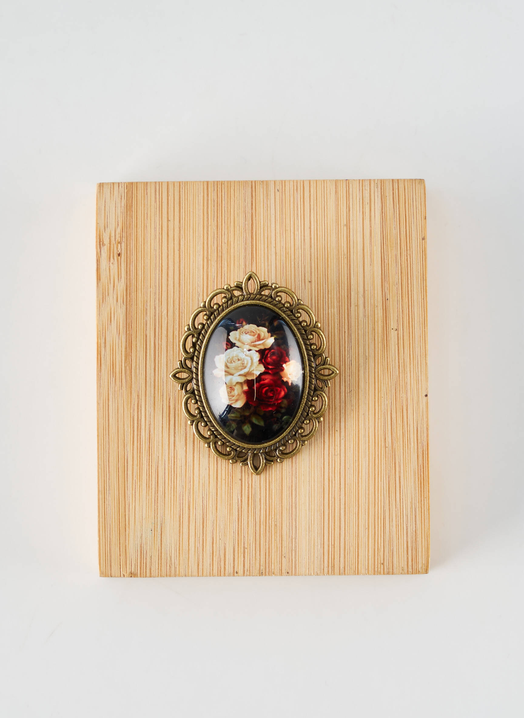 Broche fermeture agrafe noir TATA GISELE femme