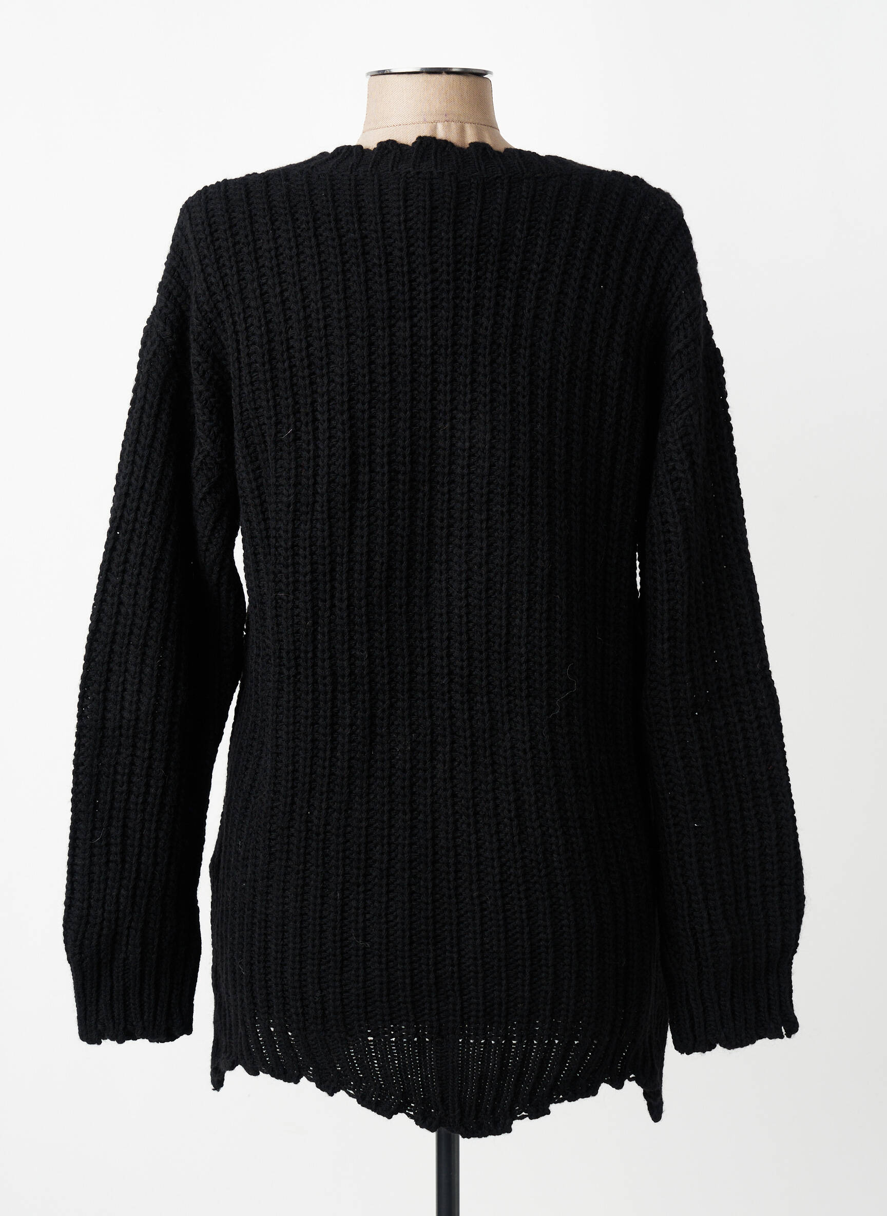 Pull coupe cintrée manches longues noir MARYLEY femme