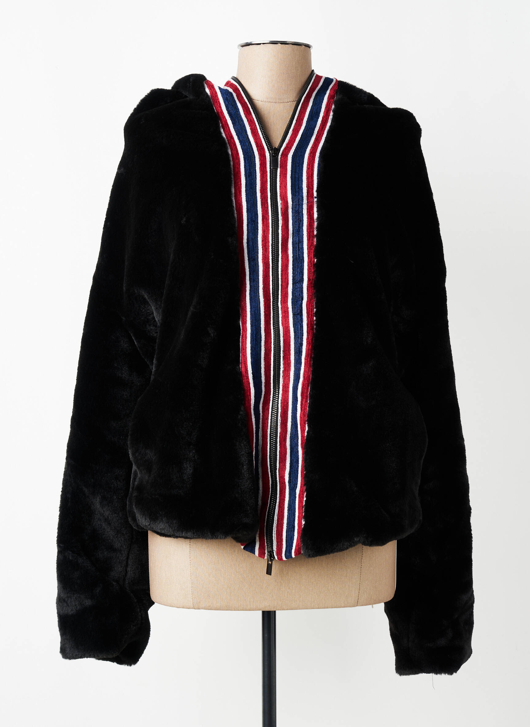 Manteau court capuche a capuche noir MARYLEY femme