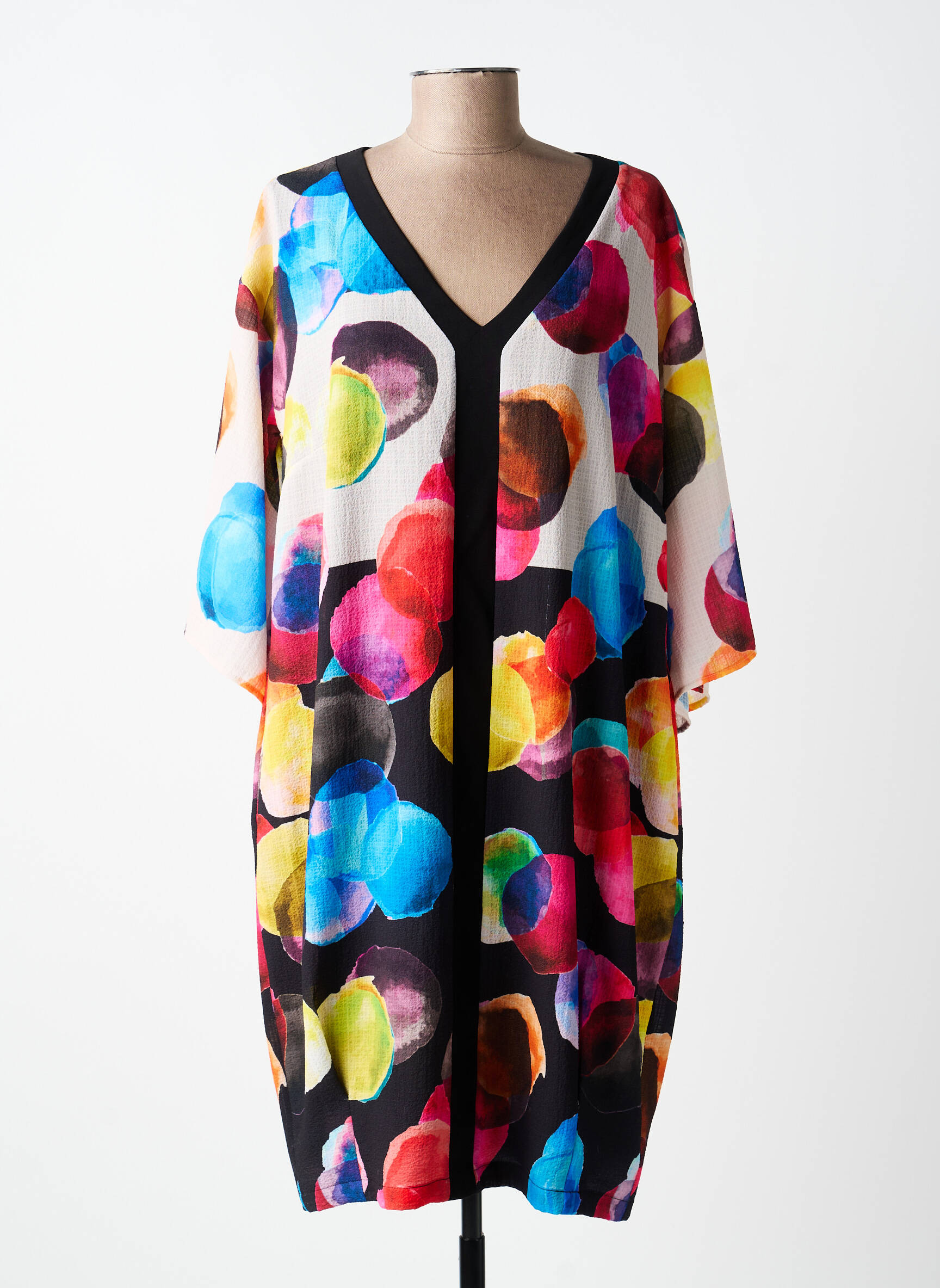 Robe mi-longue coupe fluide manches courtes noir EROKE femme