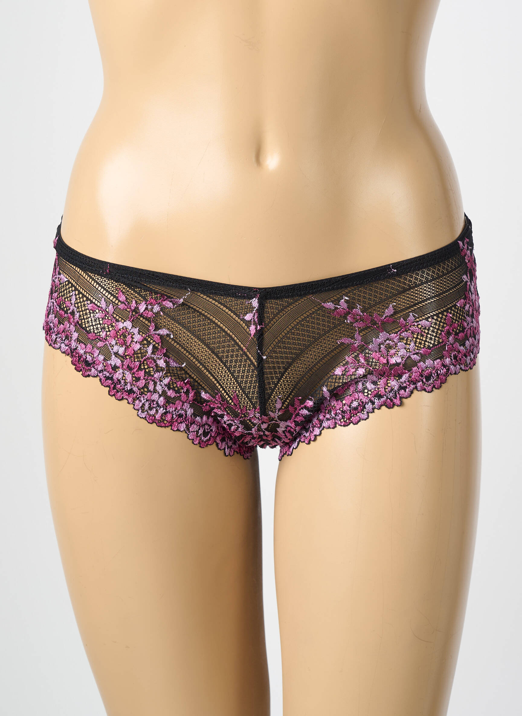 Tanga légère et transparente noir WACOAL femme