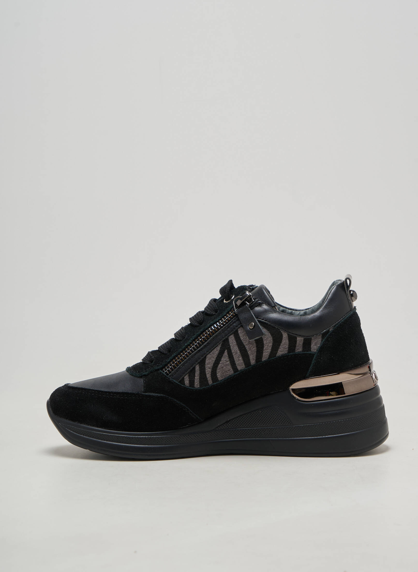 Baskets matière lisse talon de 4 à 6cm noir KEYS femme