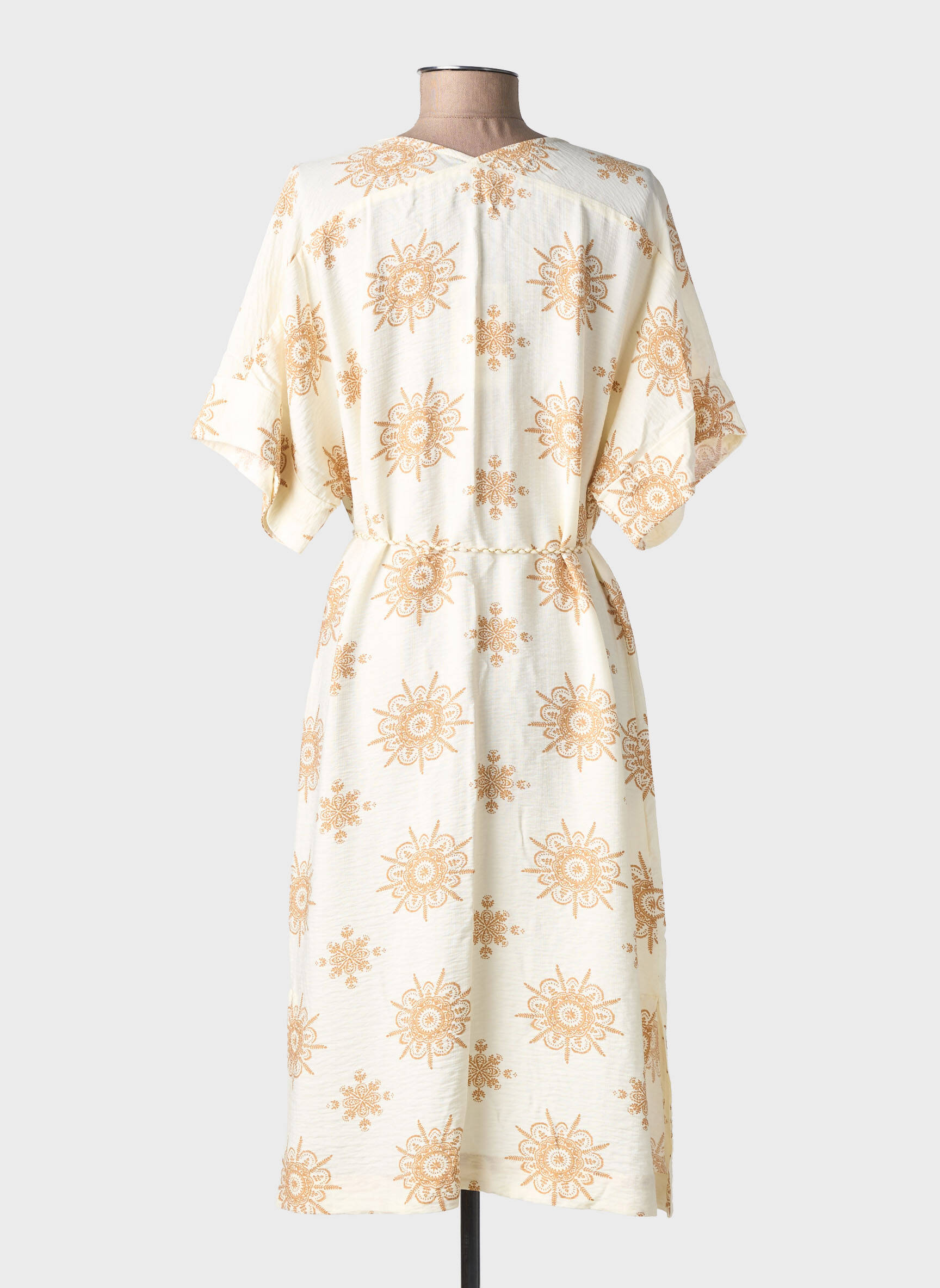 Robe mi-longue coupe fluide manches courtes beige SURKANA femme