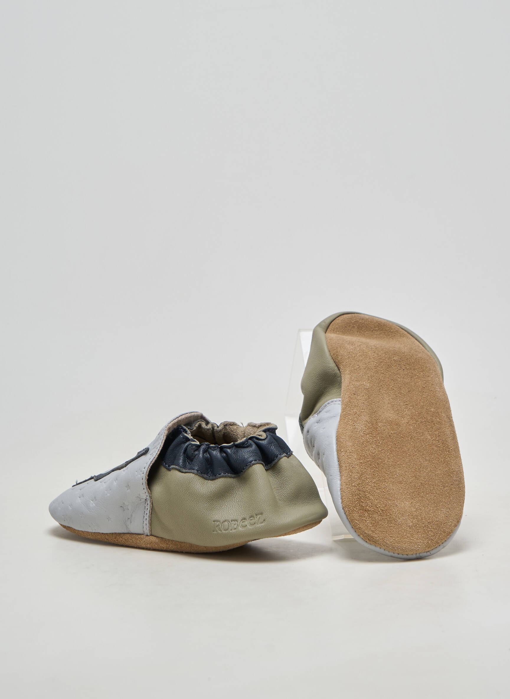 Chaussons/pantoufles matière lisse bout rond bleu ROBEEZ garçon