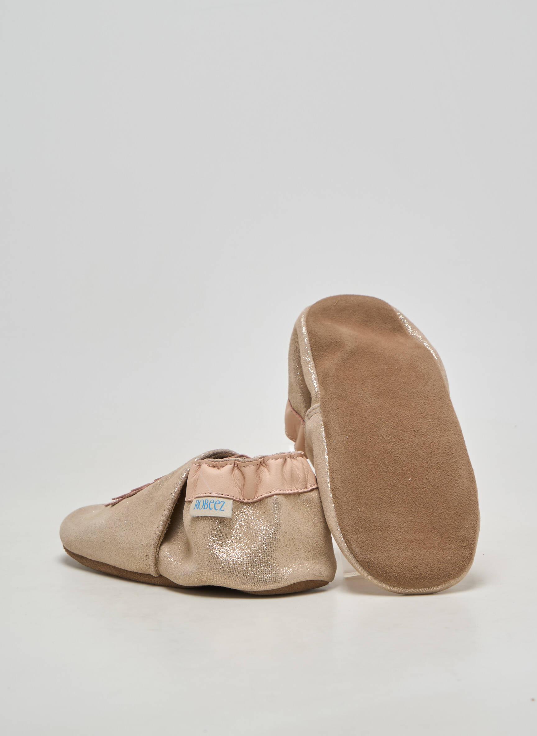Chaussons/pantoufles matière lisse bout rond rose ROBEEZ fille
