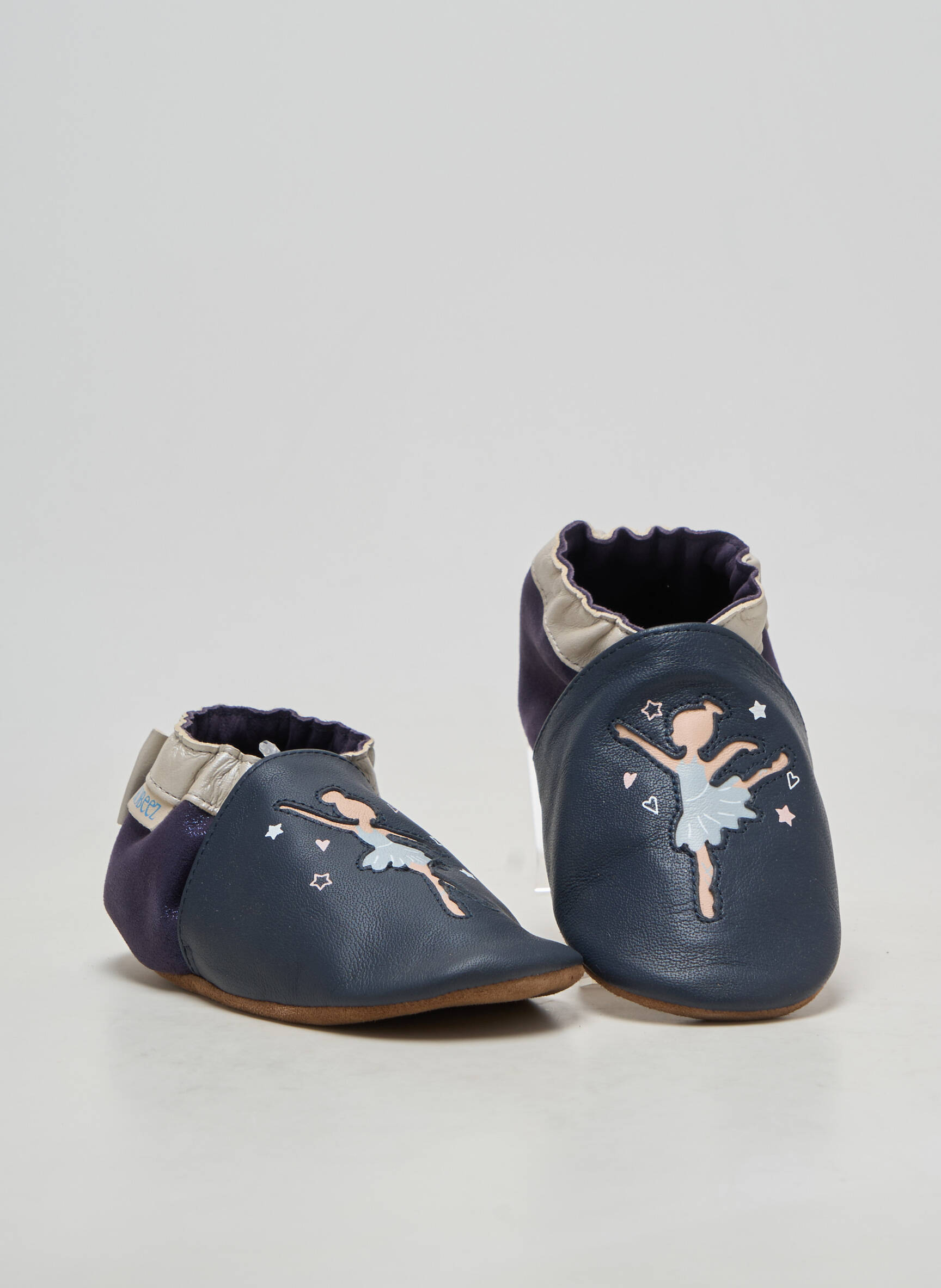 Chaussons/pantoufles matière lisse bout rond bleu ROBEEZ fille