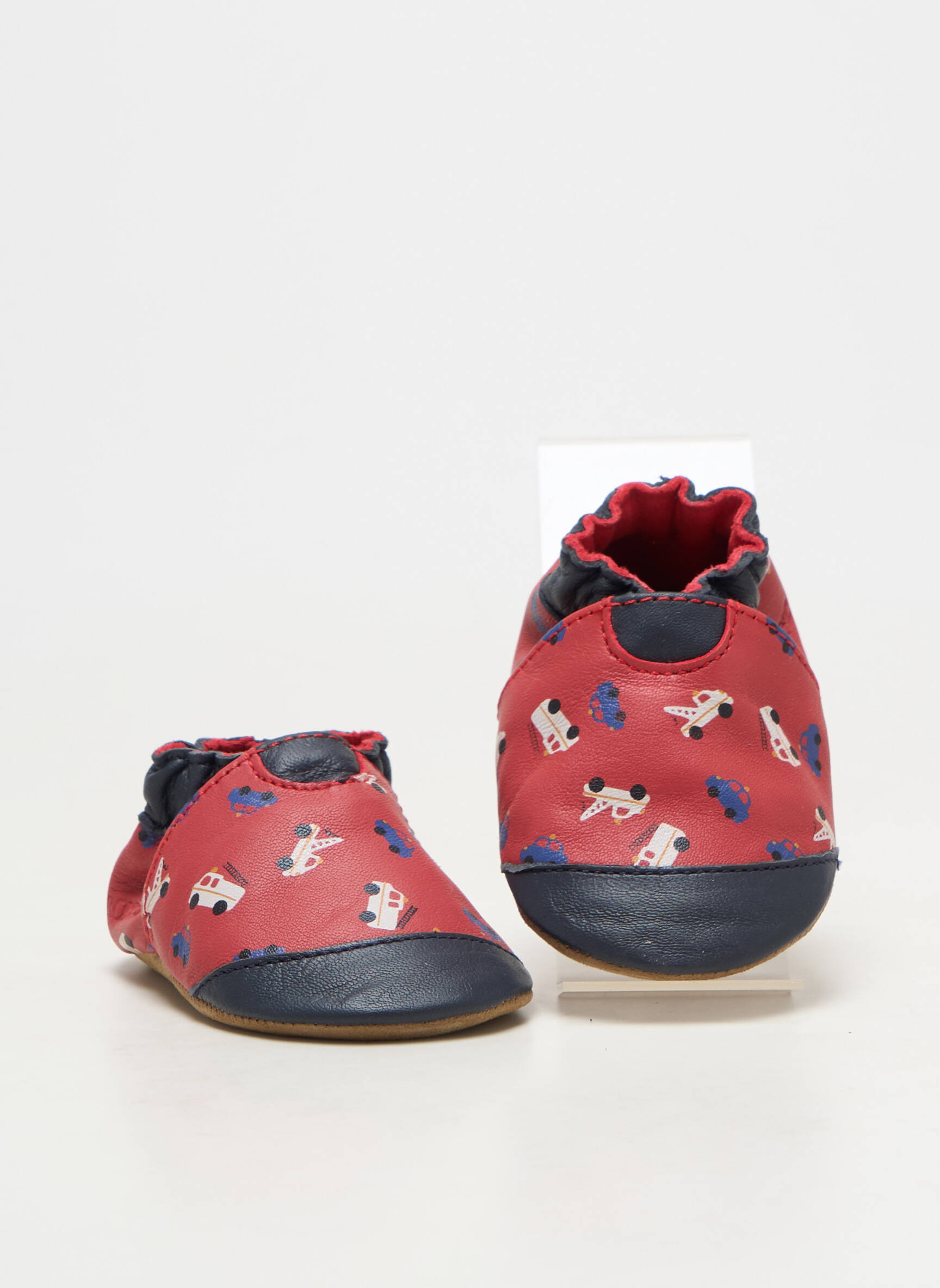 Chaussons/pantoufles matière lisse bout rond rouge ROBEEZ garçon