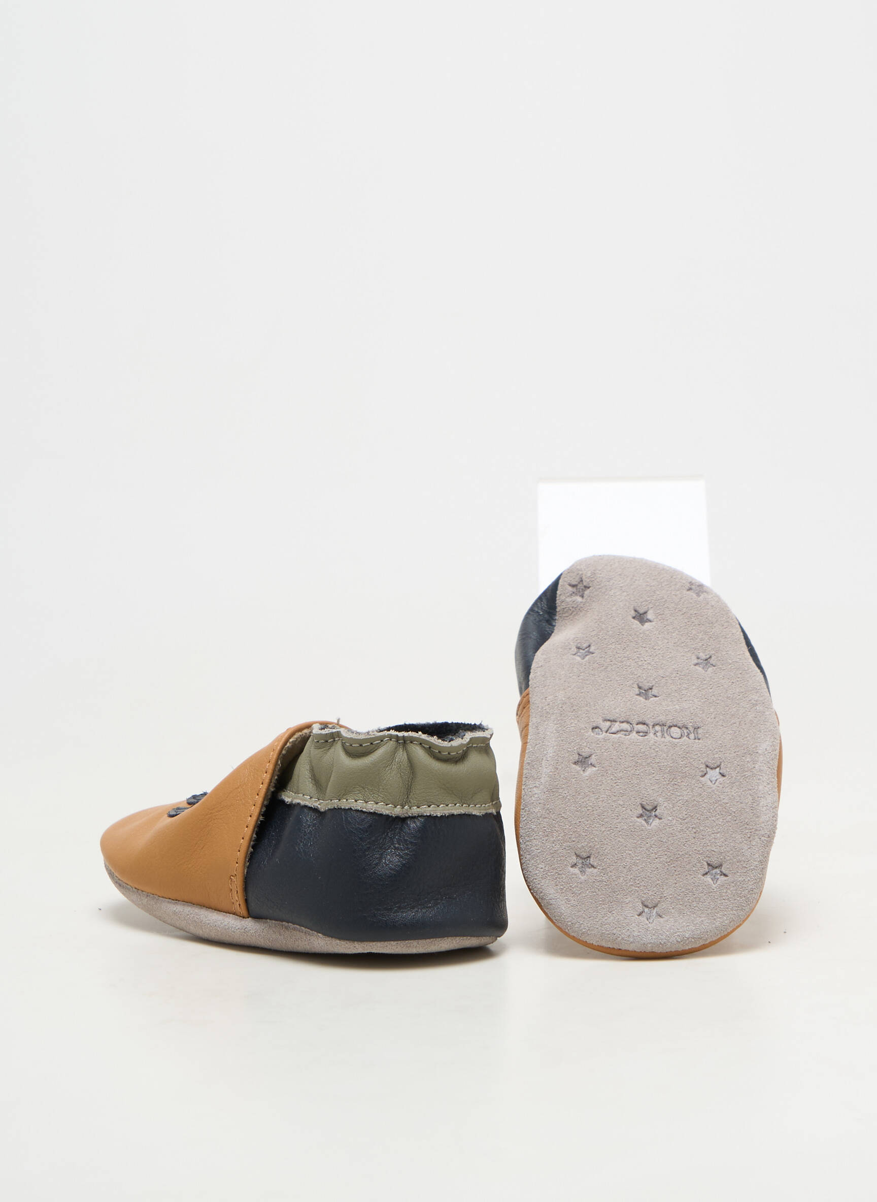 Chaussons/pantoufles matière lisse bout rond marron ROBEEZ garçon
