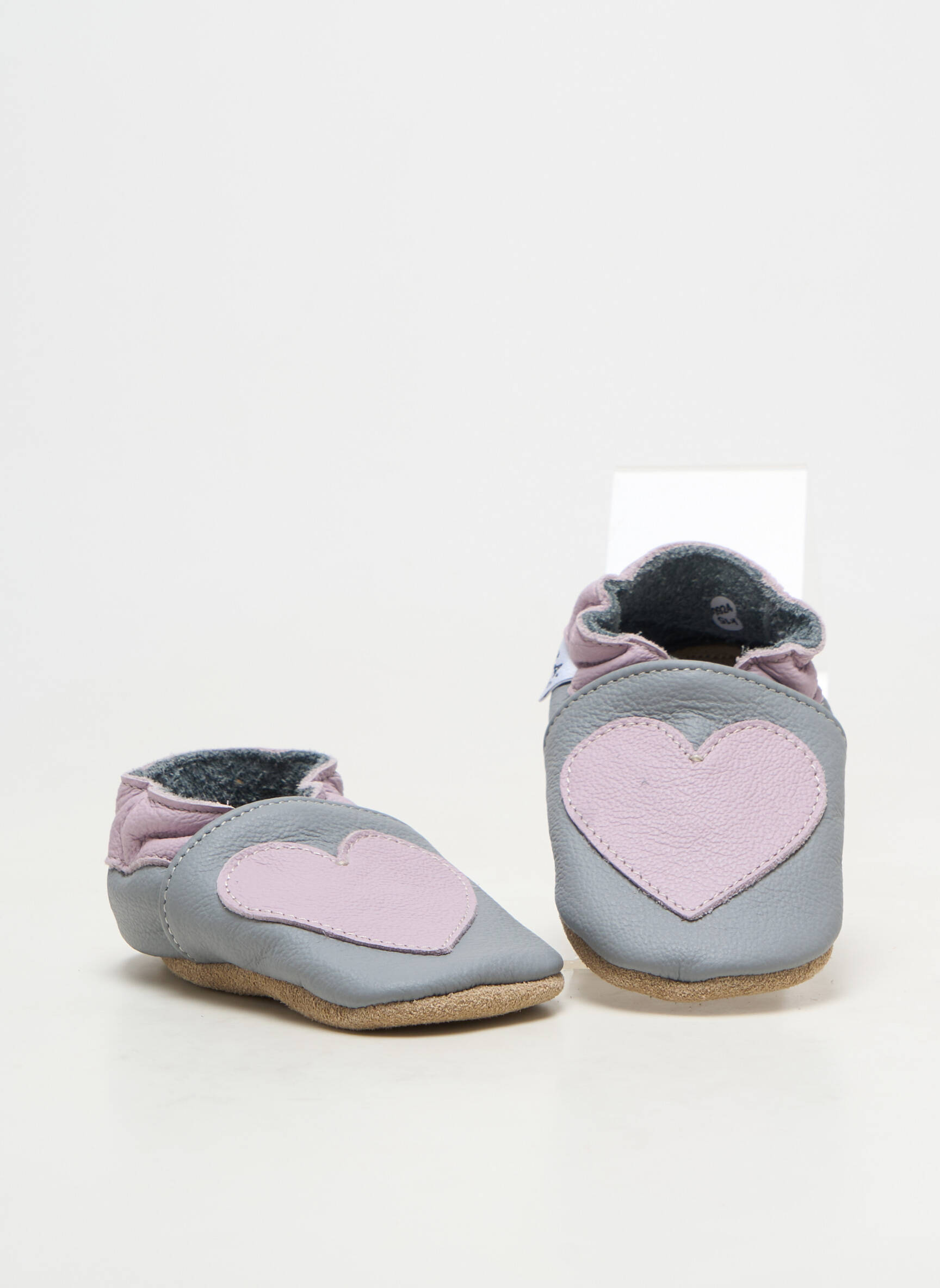 Chaussons/pantoufles matière lisse bout rond gris HOBEA  fille