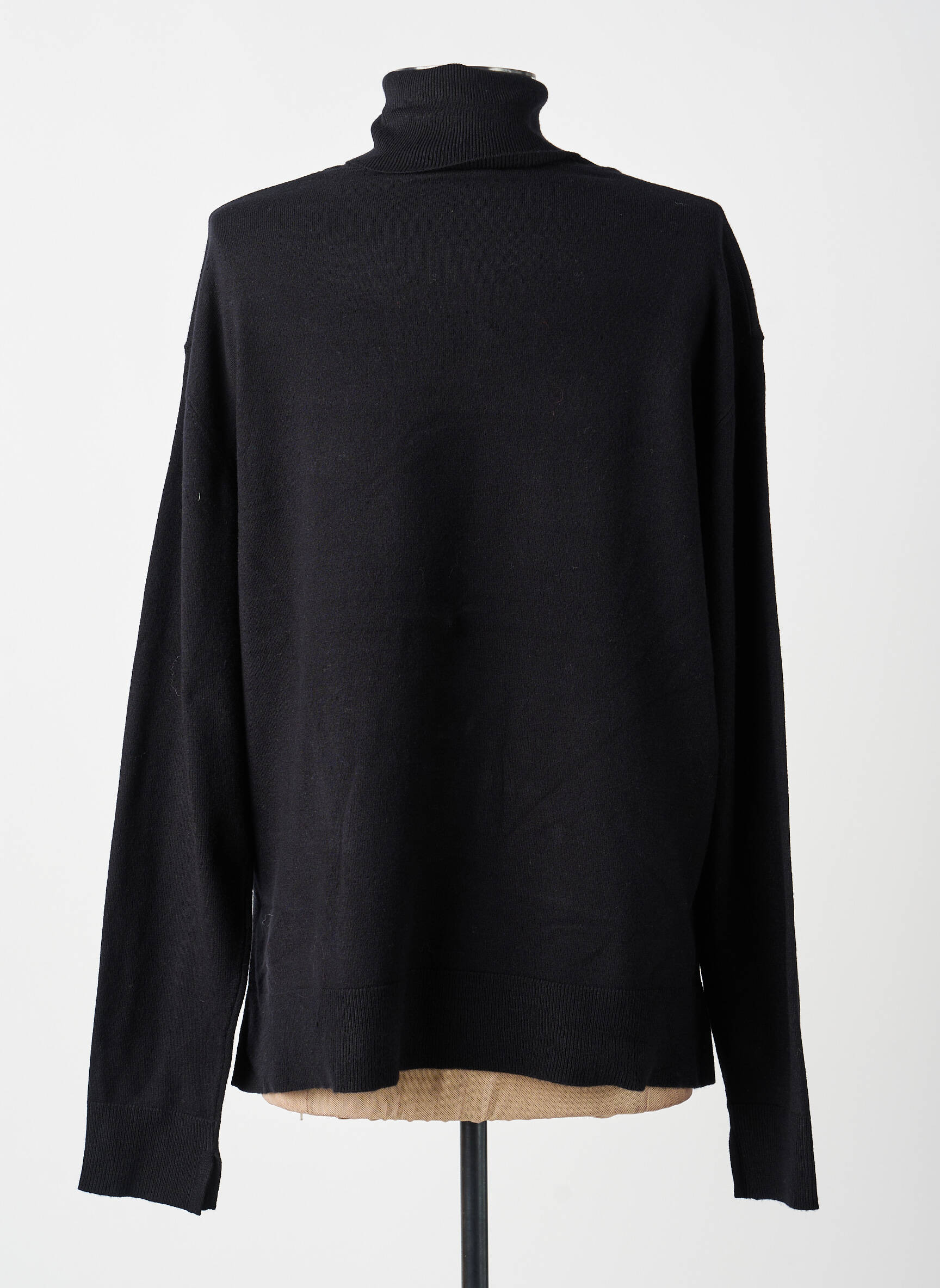 Pull col roulé coupe droite manches longues noir LOSAN femme