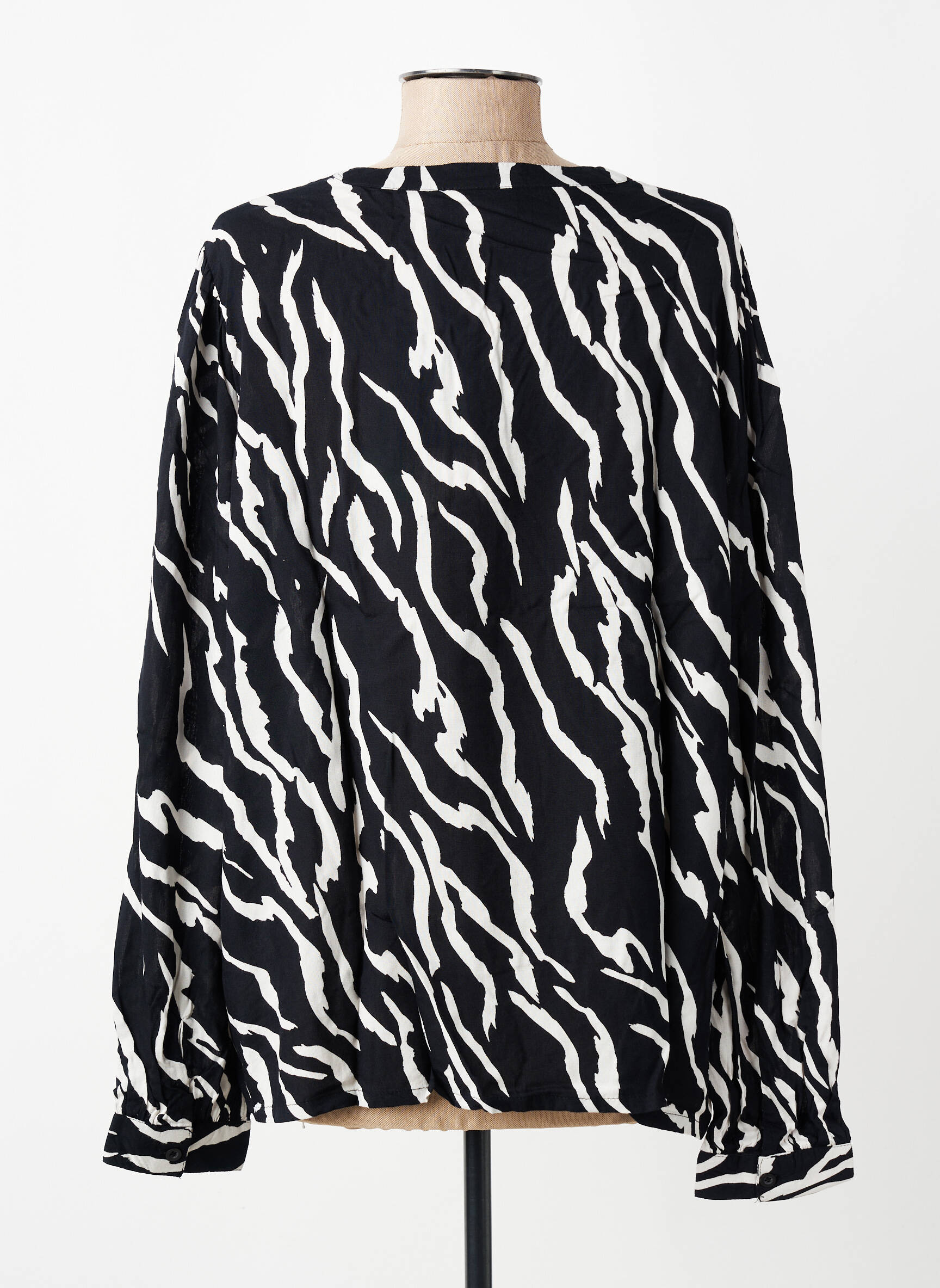 Top coupe fluide manches longues noir KAFFE femme