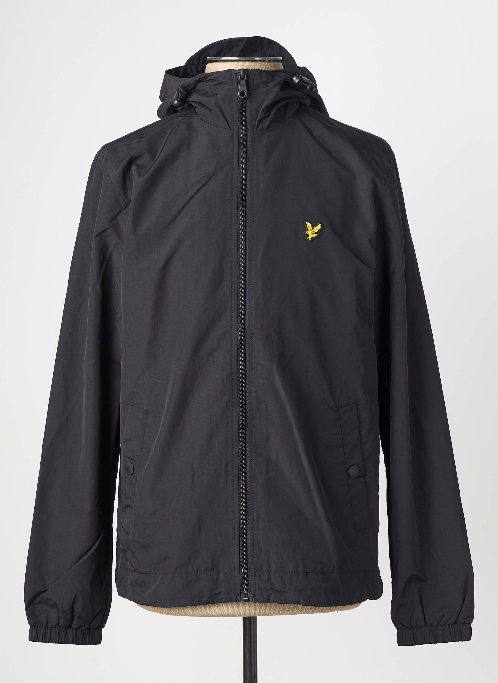 Coupe-vent resserrée sur le bas a capuche noir LYLE & SCOTT homme