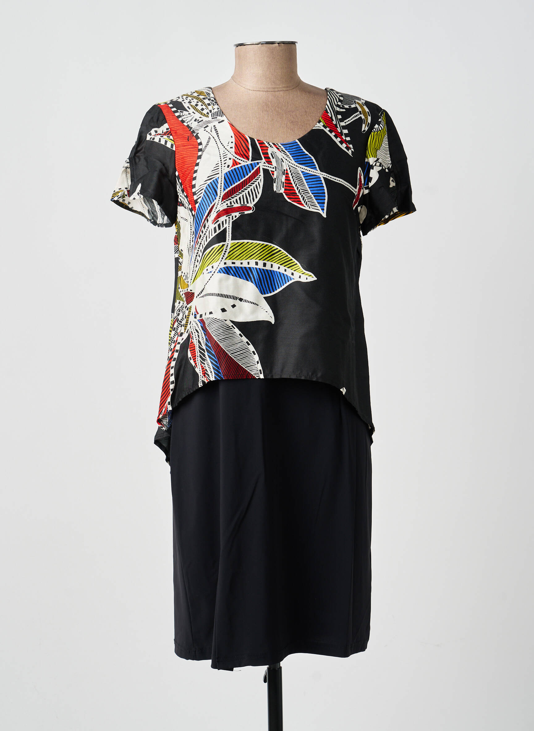 Robe mi-longue imprimé fantaisie manches courtes noir MERI & ESCA femme