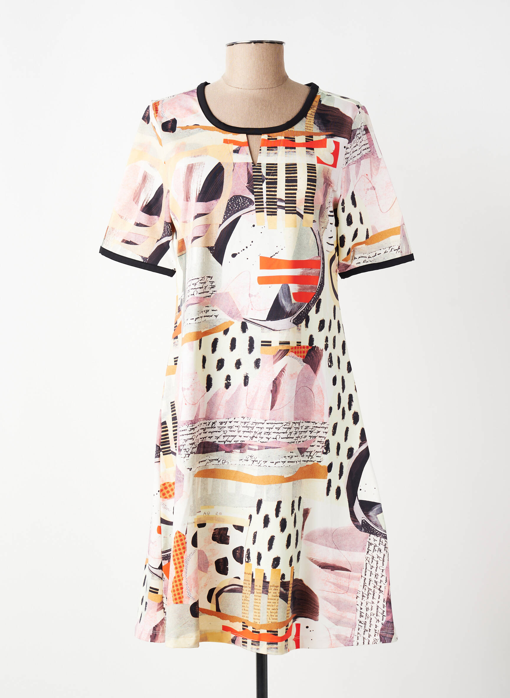 Robe mi-longue imprimé fantaisie manches courtes noir DOLCEZZA femme