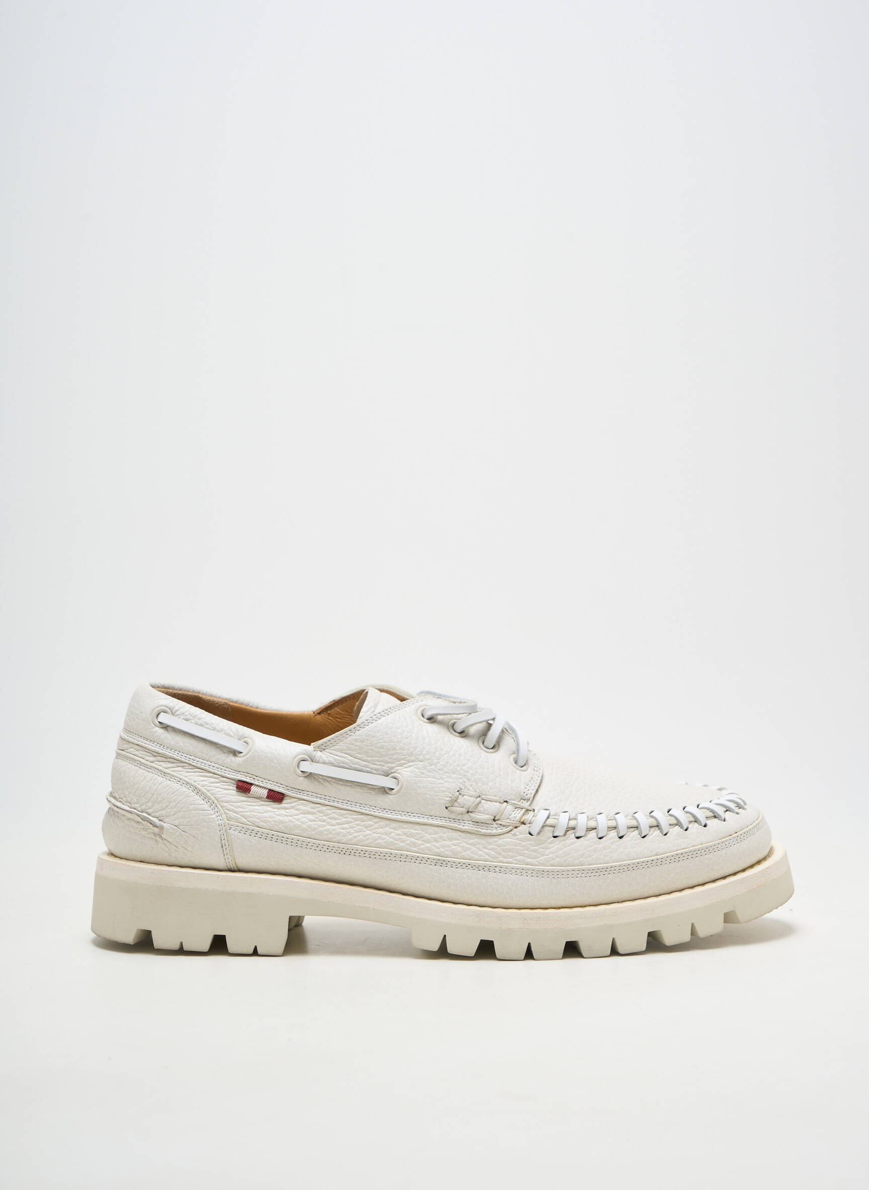 Derbies matière lisse talon bas blanc BALLY homme