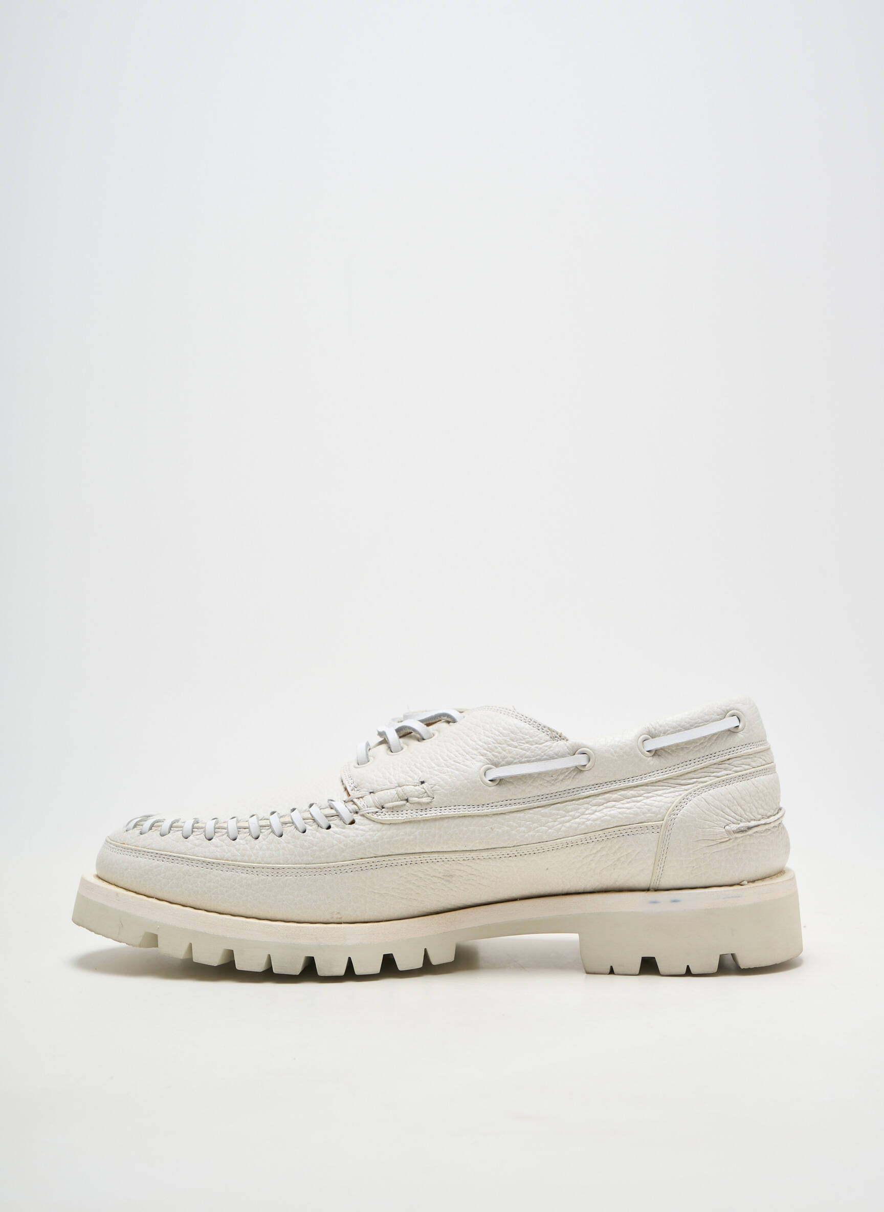 Derbies matière lisse talon bas blanc BALLY homme