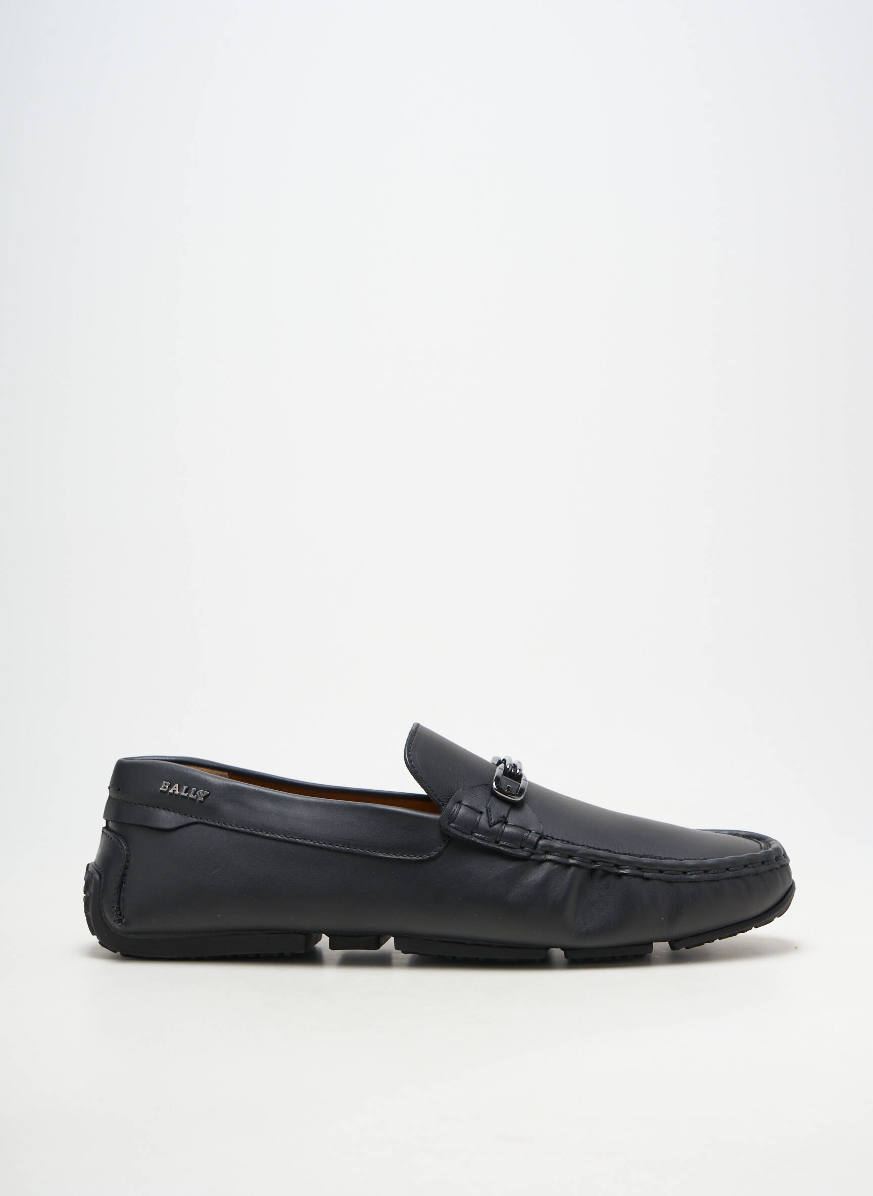 Chaussures bâteau matière lisse bout rond noir BALLY homme