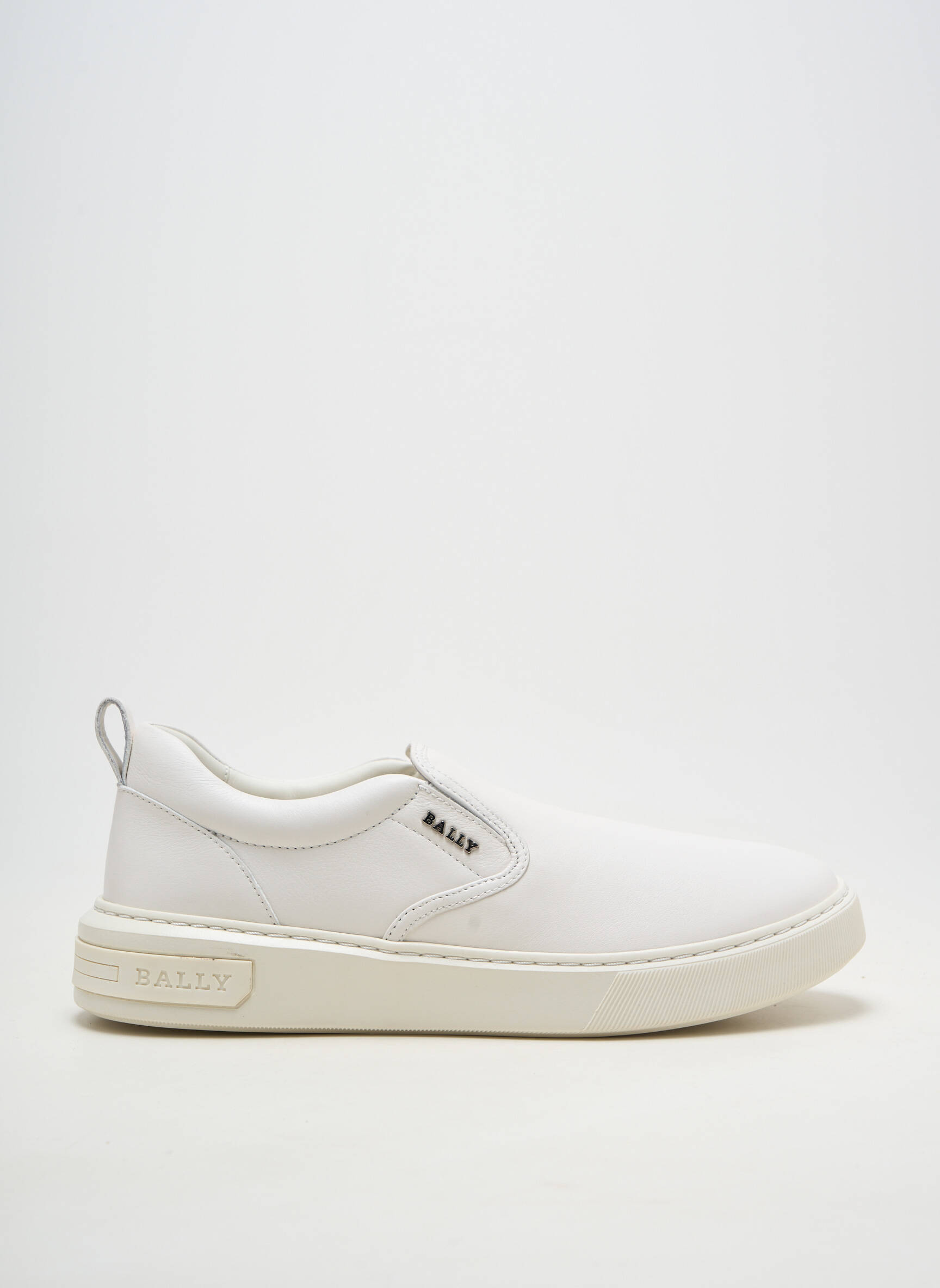 Baskets matière lisse bout rond blanc BALLY homme