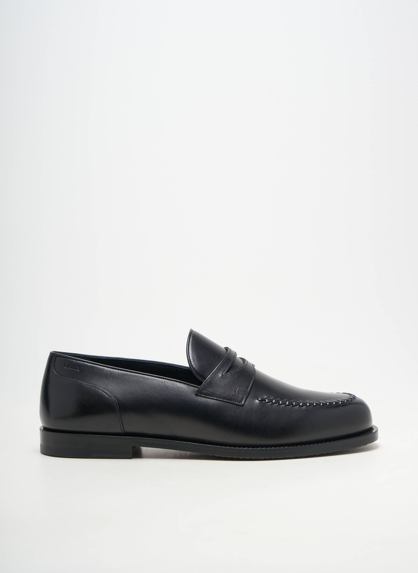 Mocassins matière lisse talon bas noir BALLY homme