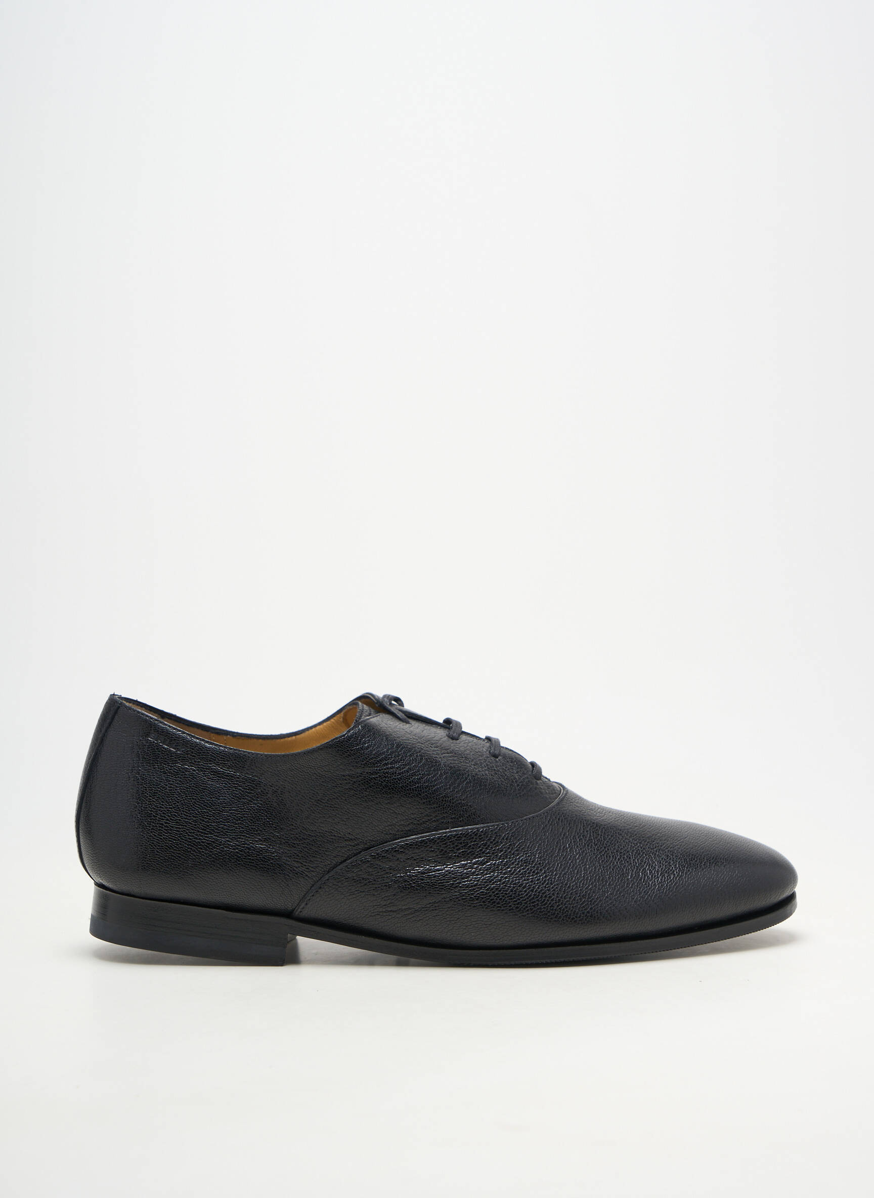 Derbies matière lisse talon bas noir BALLY homme
