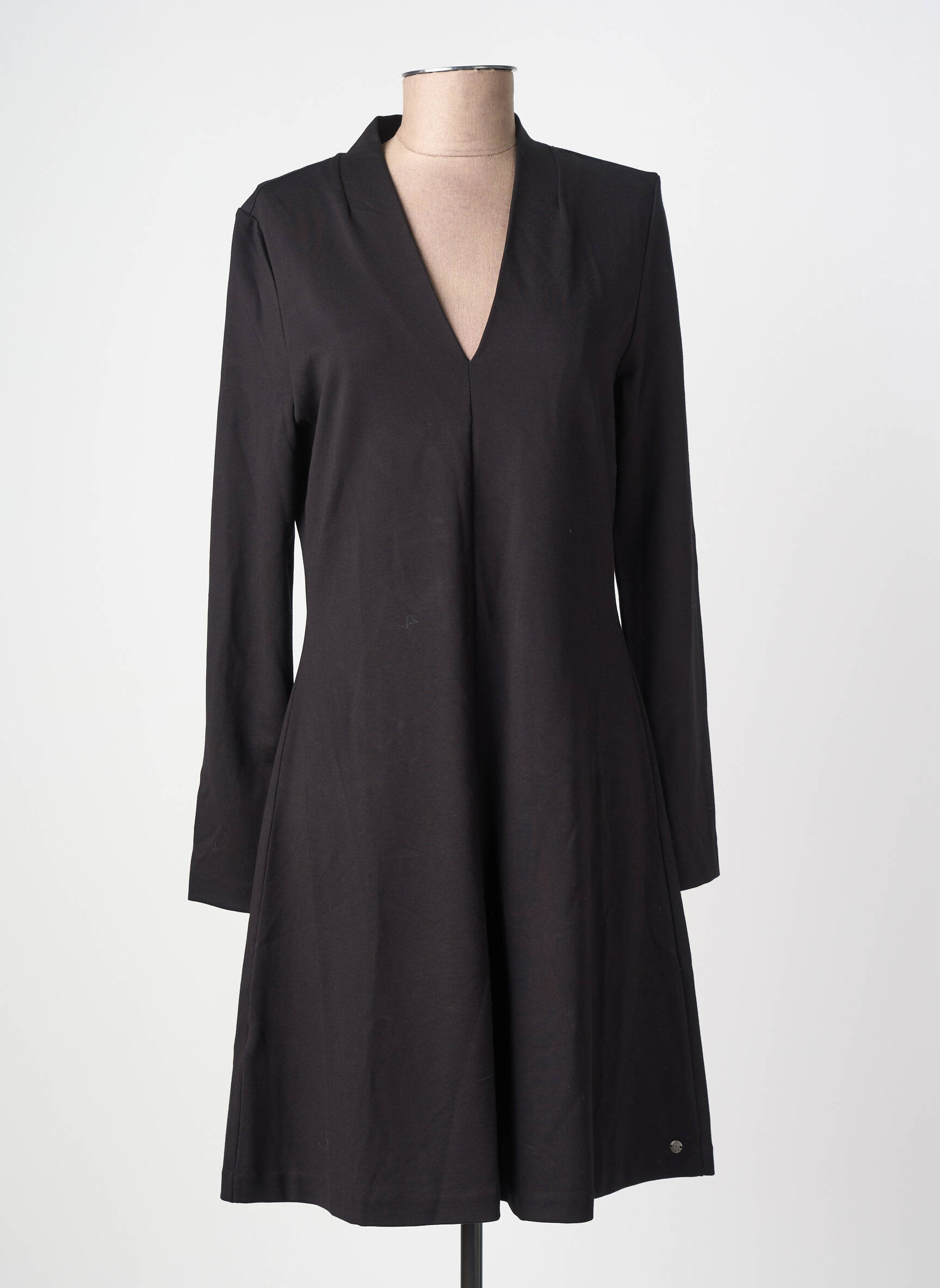 Robe mi-longue coupe fluide manches longues noir SURKANA femme