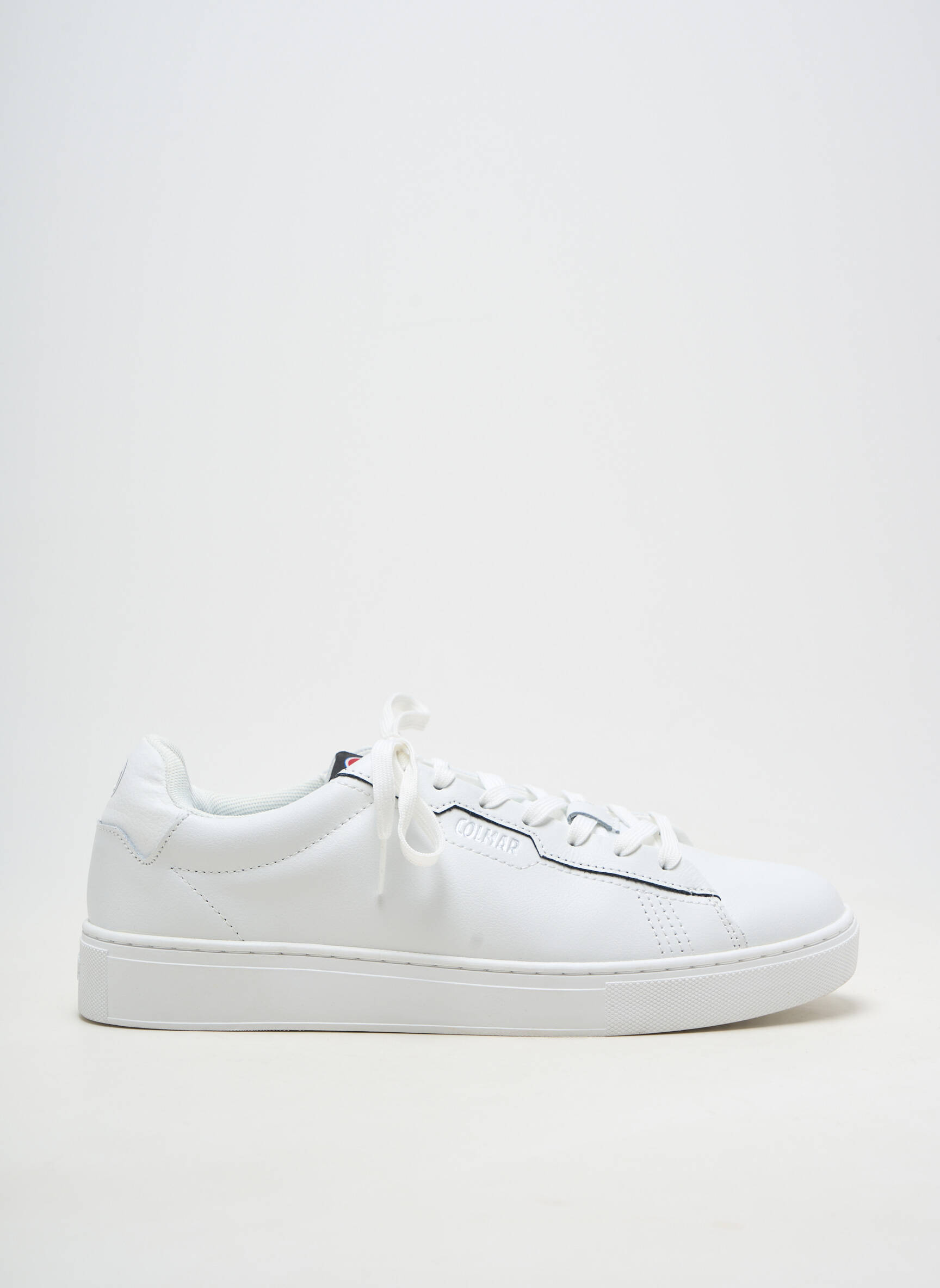 Baskets matière lisse bout rond blanc COLMAR homme