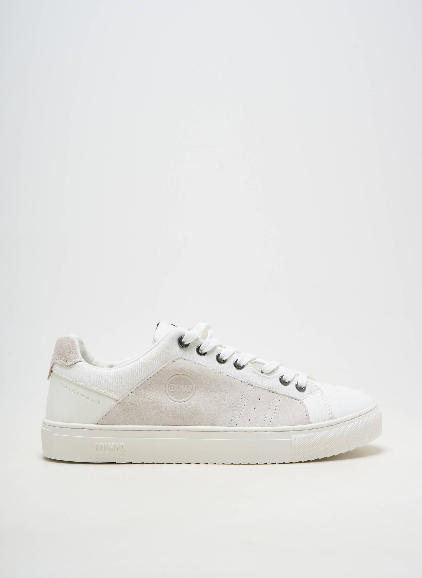Baskets matière lisse bout rond blanc COLMAR homme
