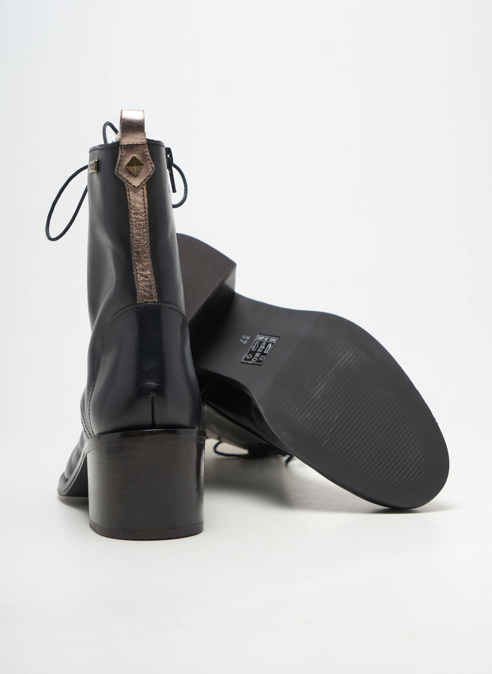 Bottines/boots fermeture zip et lacets talon de 4 à 6cm noir LES TROPEZIENNES PAR M.BELARBI femme