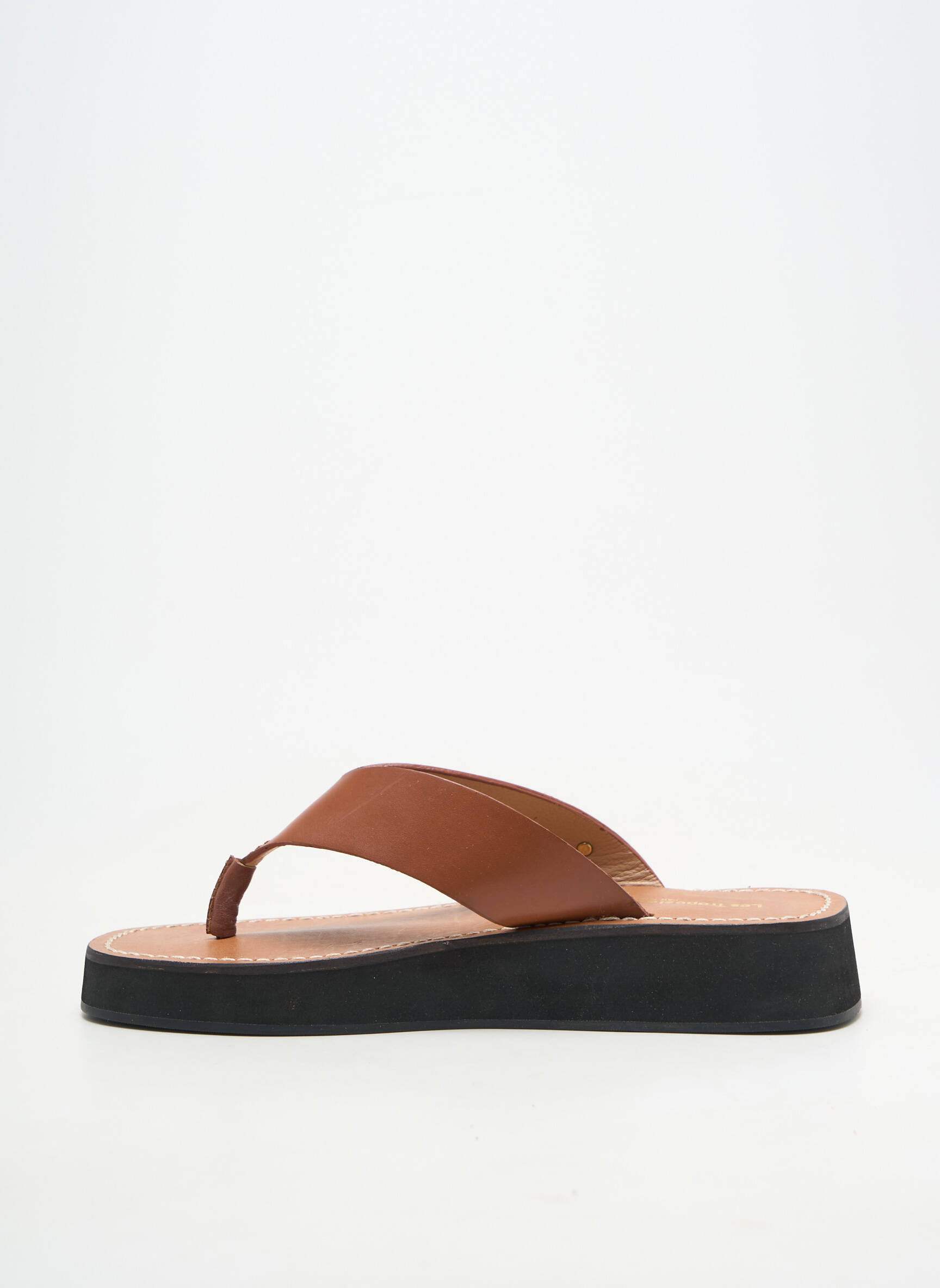 Tongs matière lisse talon plat jusqu'à 3cm marron LES TROPEZIENNES PAR M.BELARBI femme