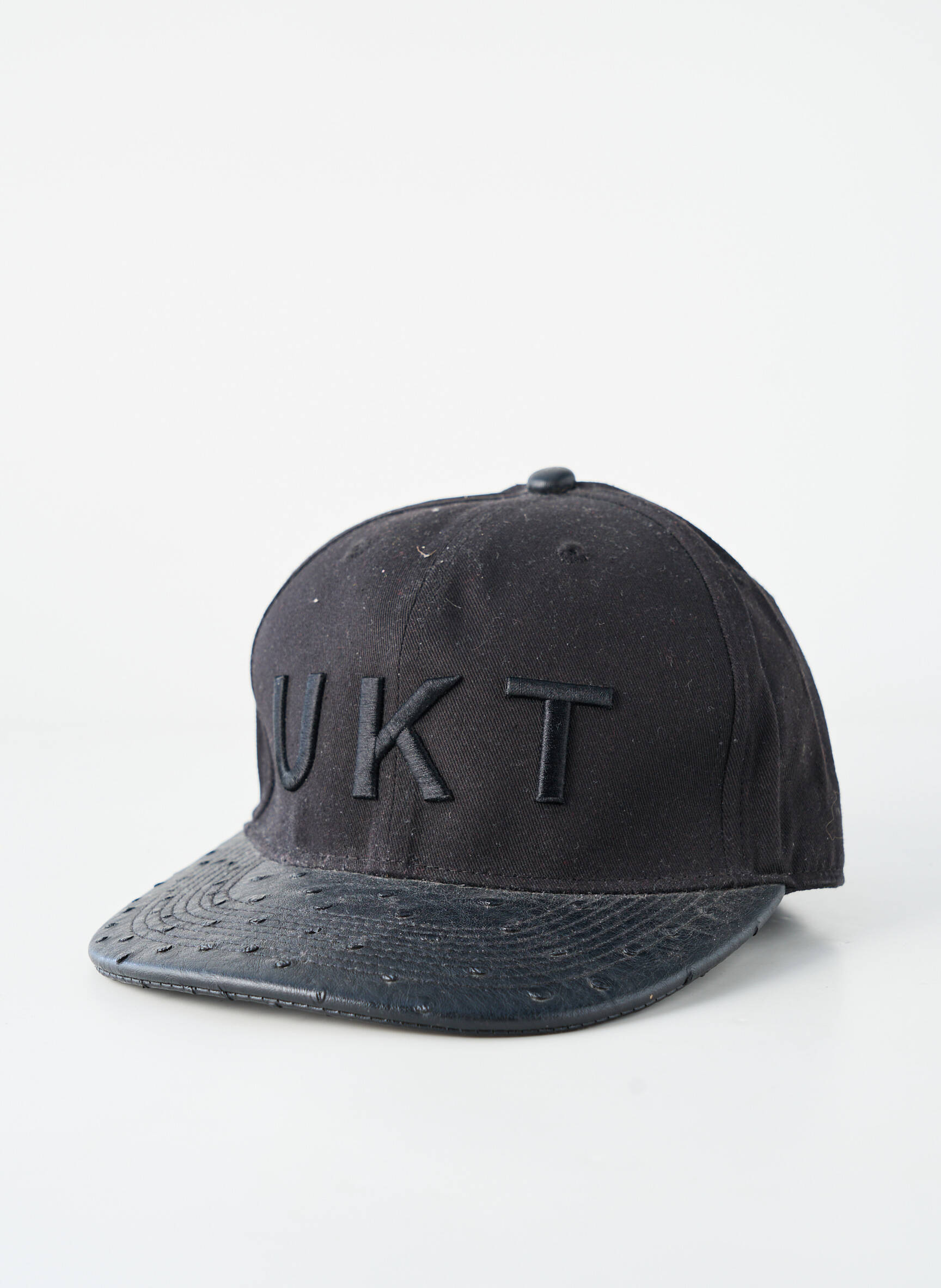 Casquette broderie noir UNKUT homme