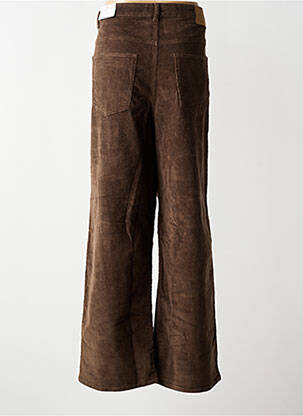 Pantalon droit fermeture zippée sous rabat boutonné taille normale marron ONLY CARMAKOMA femme